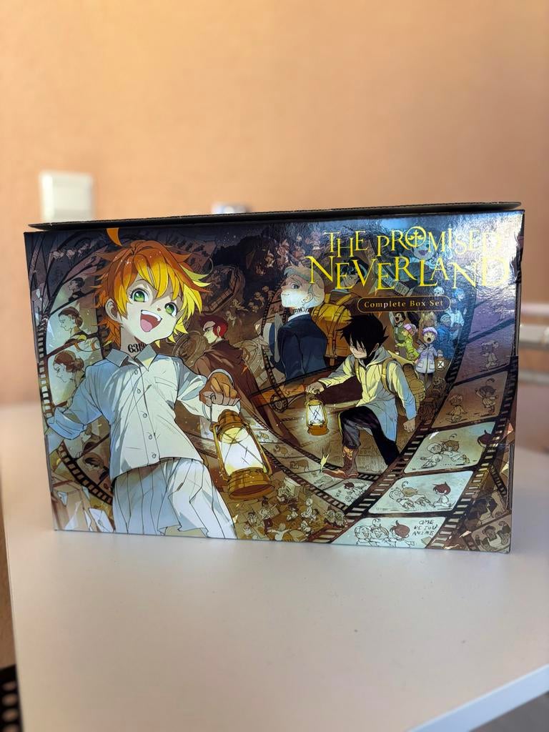 The Promised Neverland Complete Box Set Manga, Boeken, Complete serie of reeks, Ophalen of Verzenden, Nieuw
