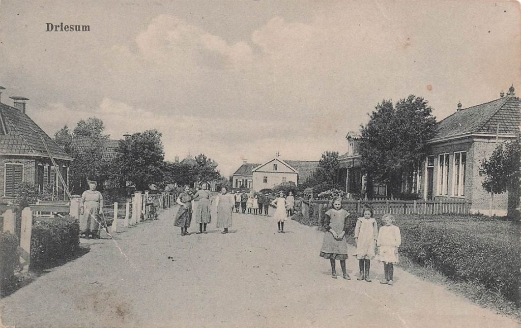 703-332-041 Driesum, Verzenden, Voor 1920, Friesland