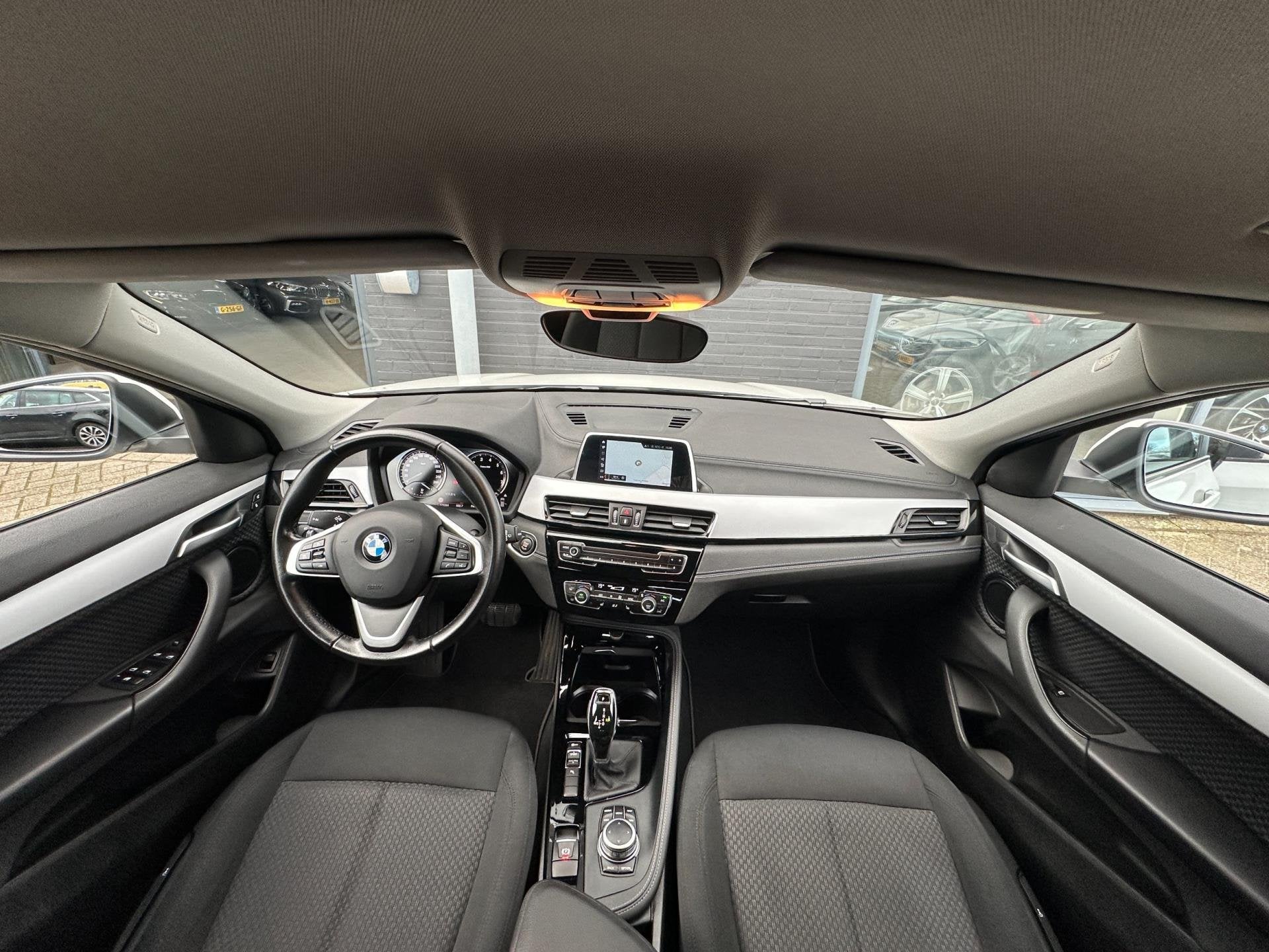 BMW X2 SDrive18i High Executive/XENON/NAVI/AUTOMAAT/NETTE ST, Auto's, BMW, Euro 6, Wit, 3 cilinders, 1390 kg