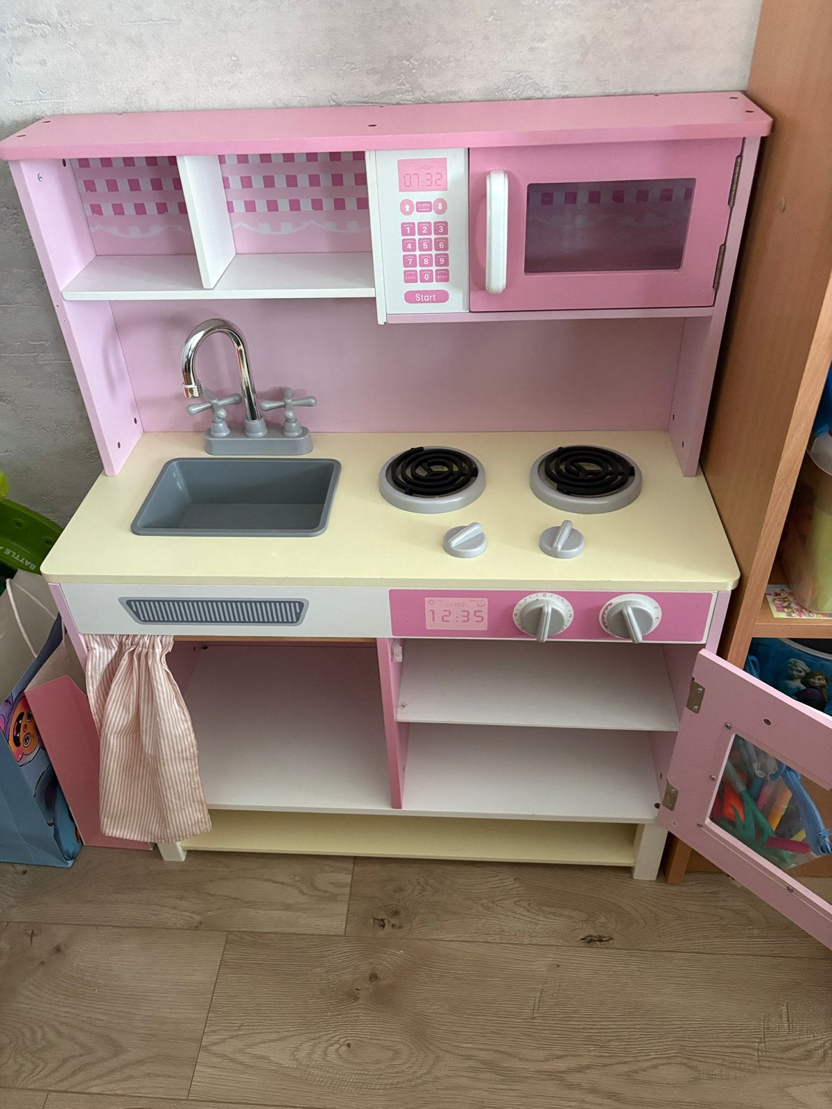 Roze houten speelkeuken!!, Ophalen, Gebruikt, Hout, Speelkeuken