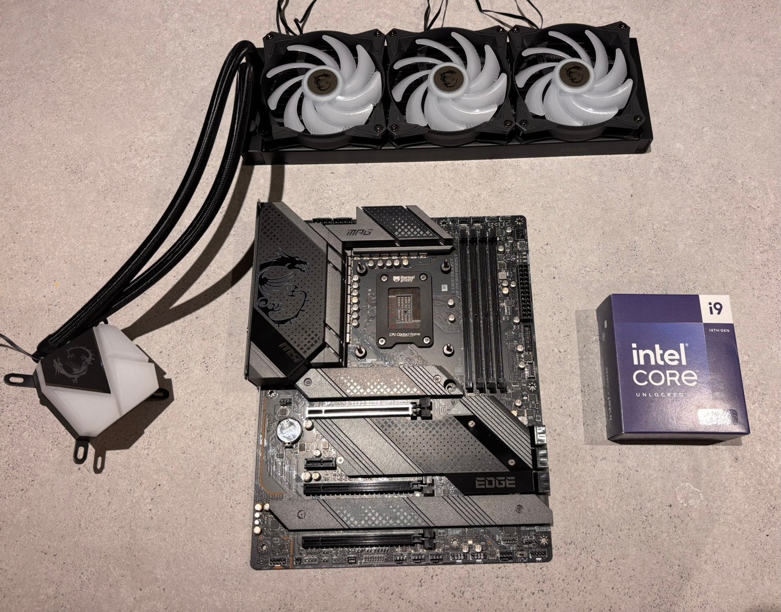 Upgrade Set: i9-14900K + MSI Z690 Carbon WiFi DDR4 + AIO, Verzenden, Gebruikt, Intel, DDR4