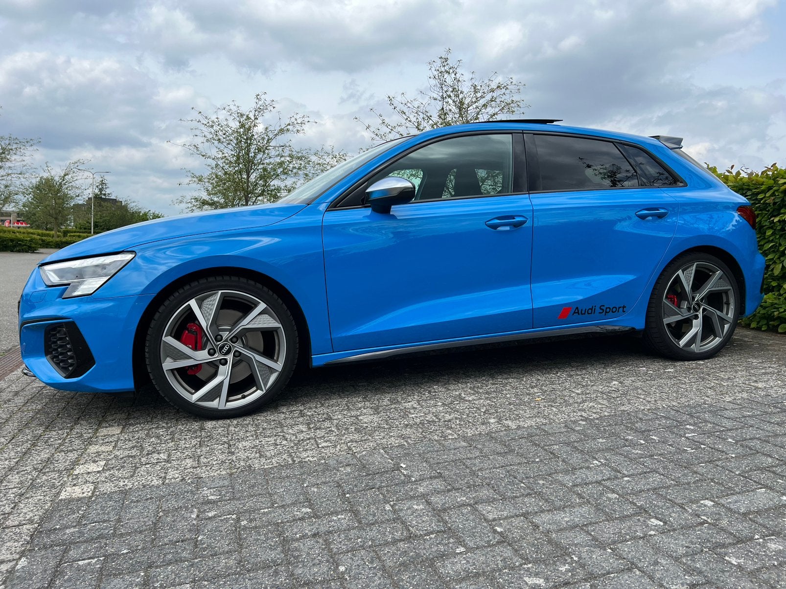 Audi S3 2.0 TFSI Q Edition One 470 PK | PANO | NAVI | 4x4, Auto's, Automaat, S3, Zwart, 4 cilinders