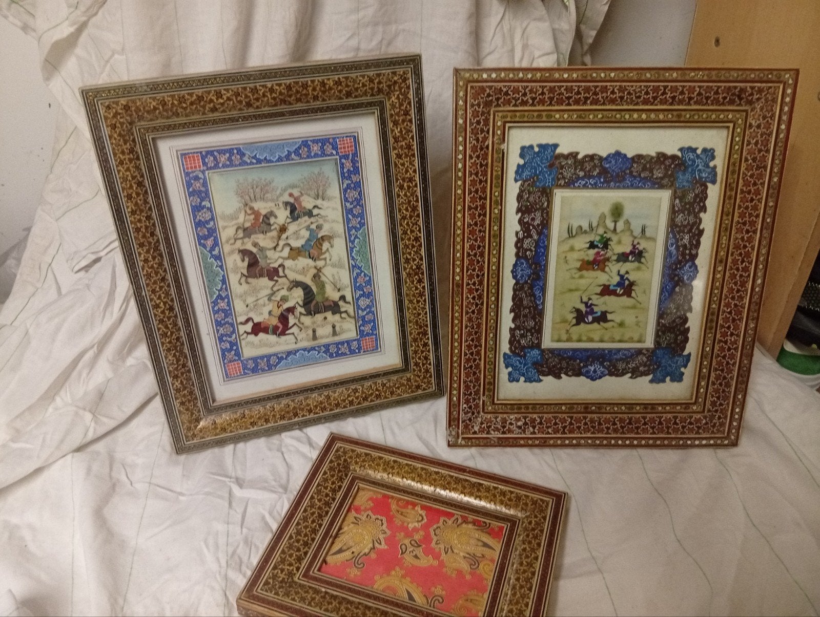 Perzische miniatuur schilderijen in ingelegd frame, Antiek en Kunst, Kunst | Niet-Westerse kunst, Schilderij, Overige herkomsten