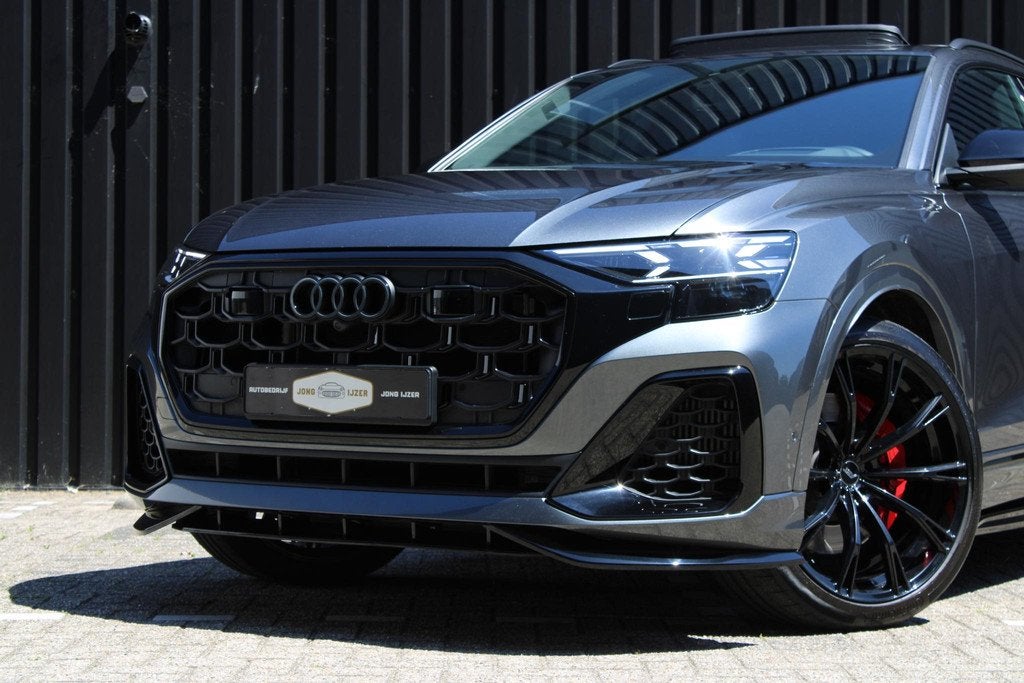 Audi Q8 60 TFSI e ABT PANO RS SEAT LUCHTV HUD B&O TREKHAAK, Auto's, Automaat, Stof, Gebruikt, 2995 cc