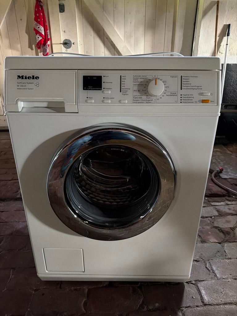 Miele W3933 SoftCare System Wasmachine - Gebruikt, Ophalen, Zo goed als nieuw, Voorlader, 85 tot 90 cm