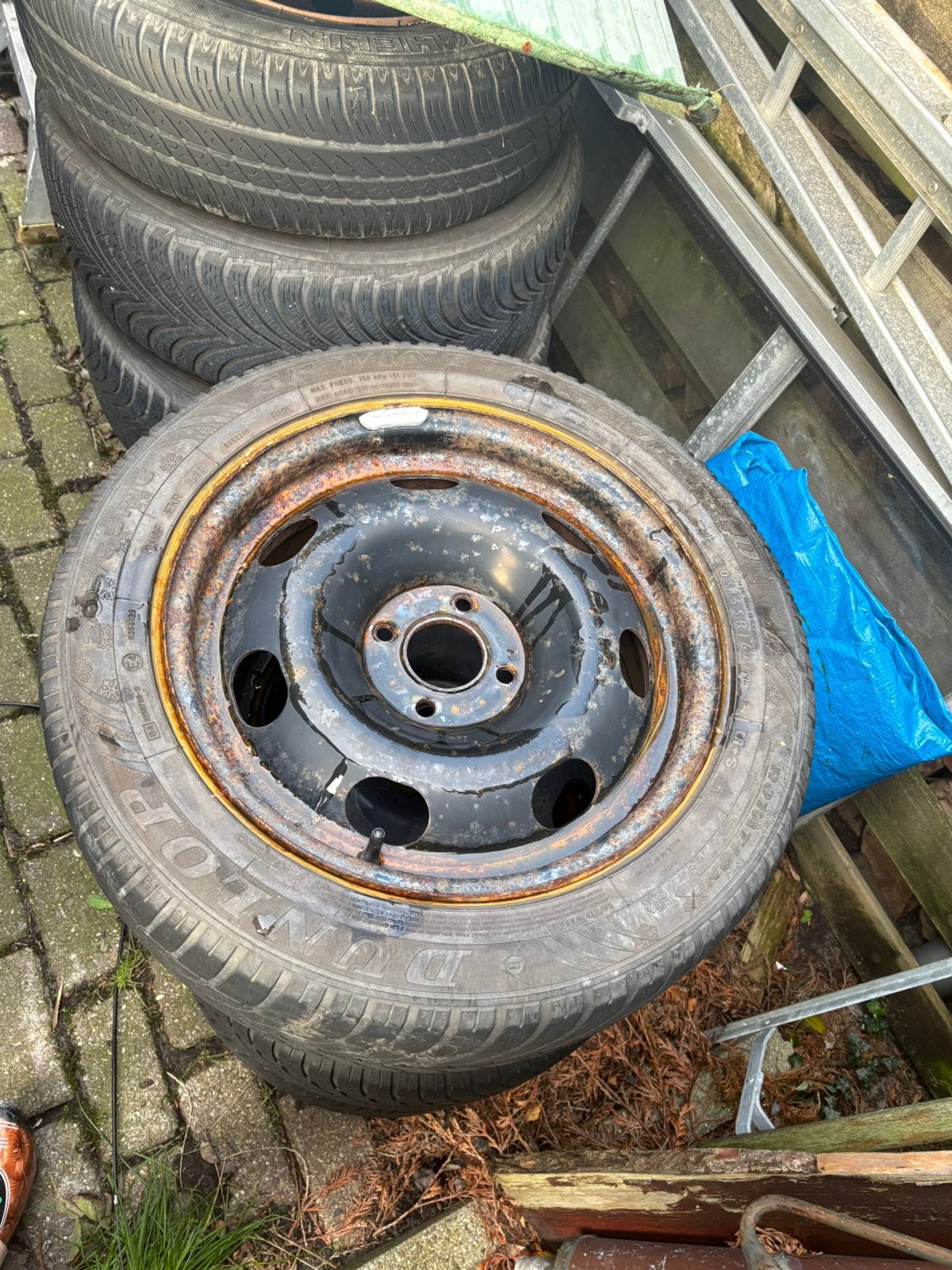 Autobanden op stalen velg 4x108, Ophalen, Zo goed als nieuw