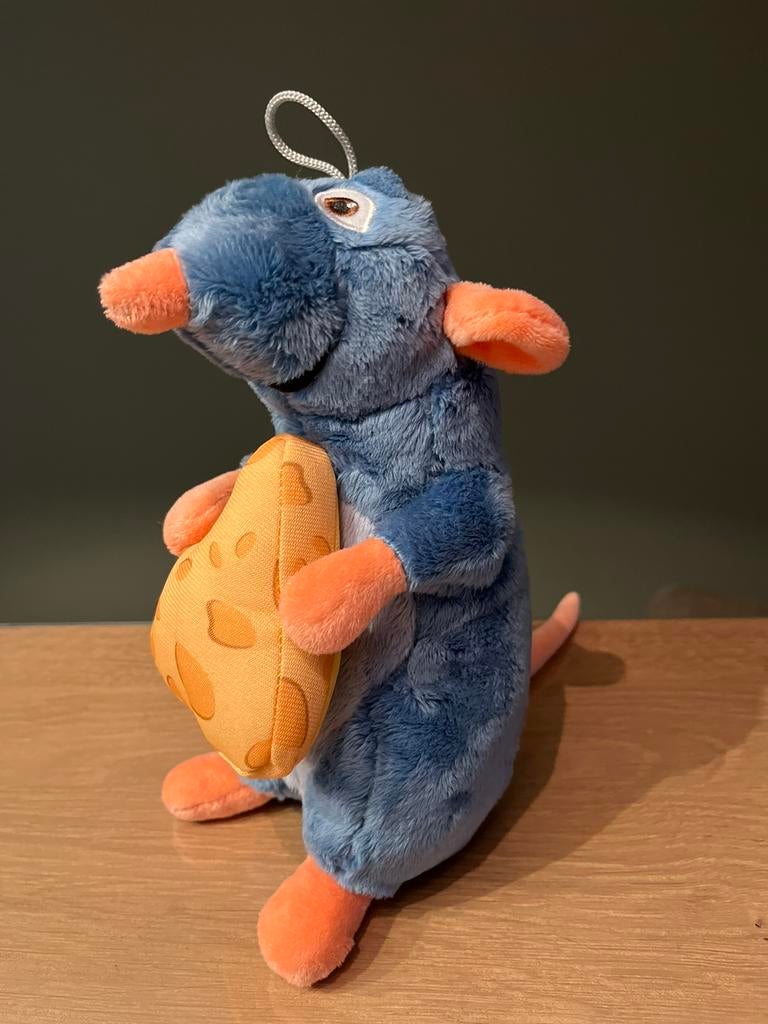 Leuke knuffel Remy van Ratatouille 24cm, Ophalen of Verzenden, Zo goed als nieuw, Overige typen