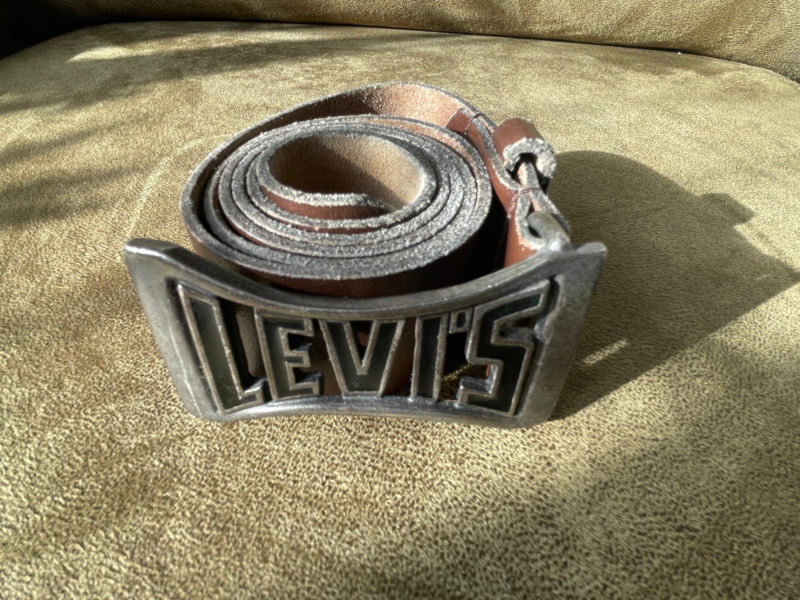 Orginele Levi's riem met gesp uit de jaren 80, Sieraden, Tassen en Uiterlijk, Ophalen of Verzenden, Gebruikt, Bruin, Dame of Heer