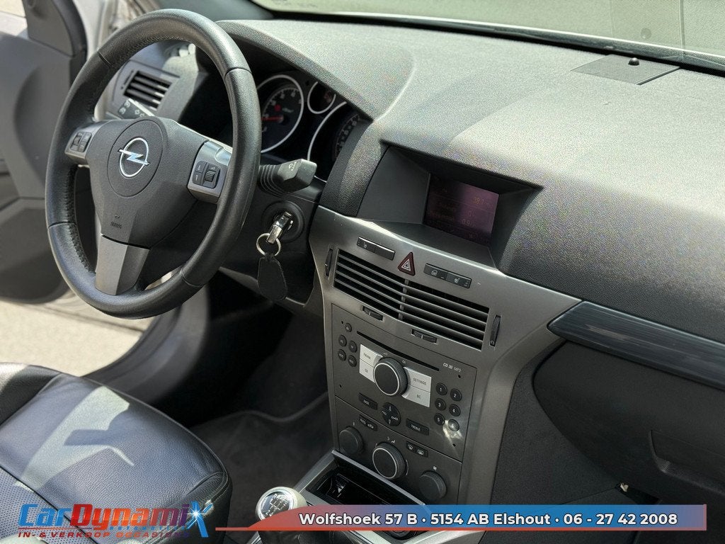 Opel Astra Wagon 1.6 Elegance | Leer | Pano |Stoelvw|1e EIG, Voorwielaandrijving, 15 km/l, Gebruikt, 4 cilinders