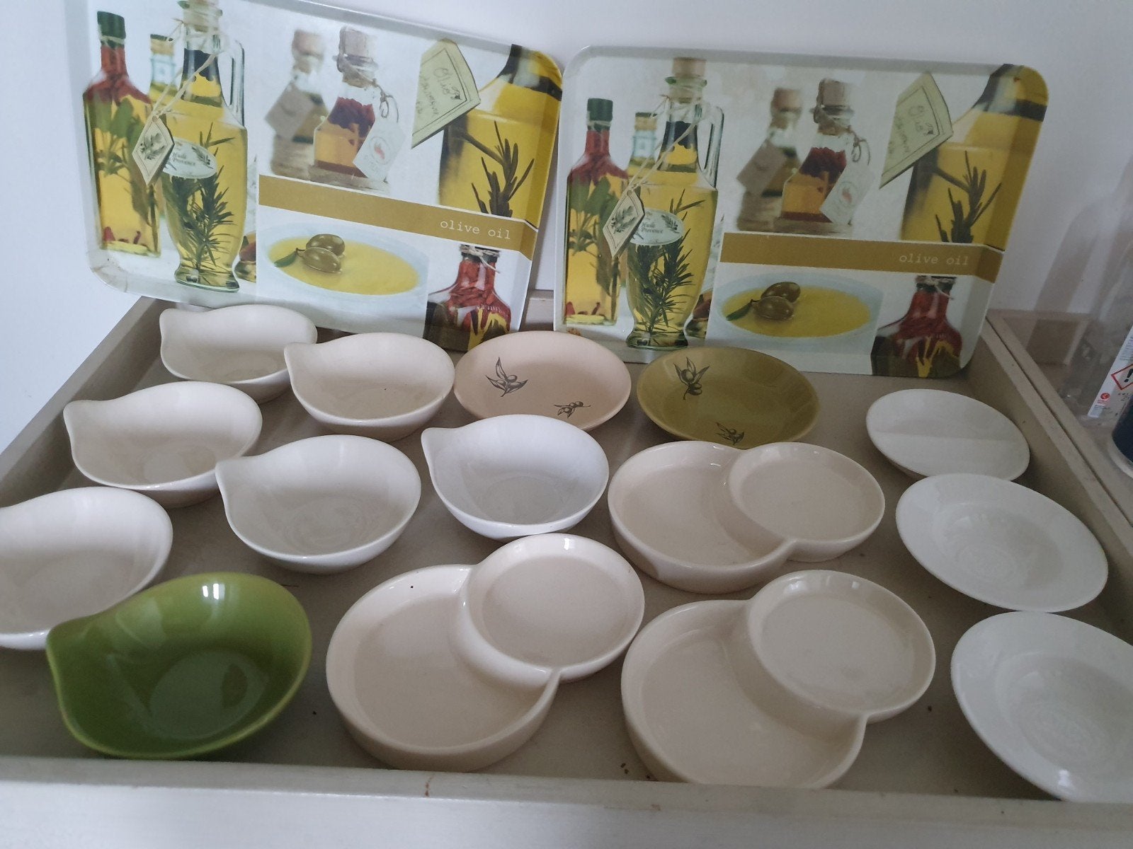 Grote aantal tapas, oil and vinger etc servies Nieuw., Ophalen of Verzenden, Nieuw, Overige stijlen, Schaal of Schalen