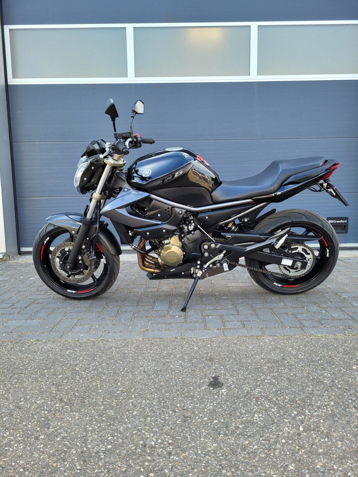 Yamaha XJ6, Sportuitlaat, 4 cilinders, Motorrijbewijs A, Bedrijf