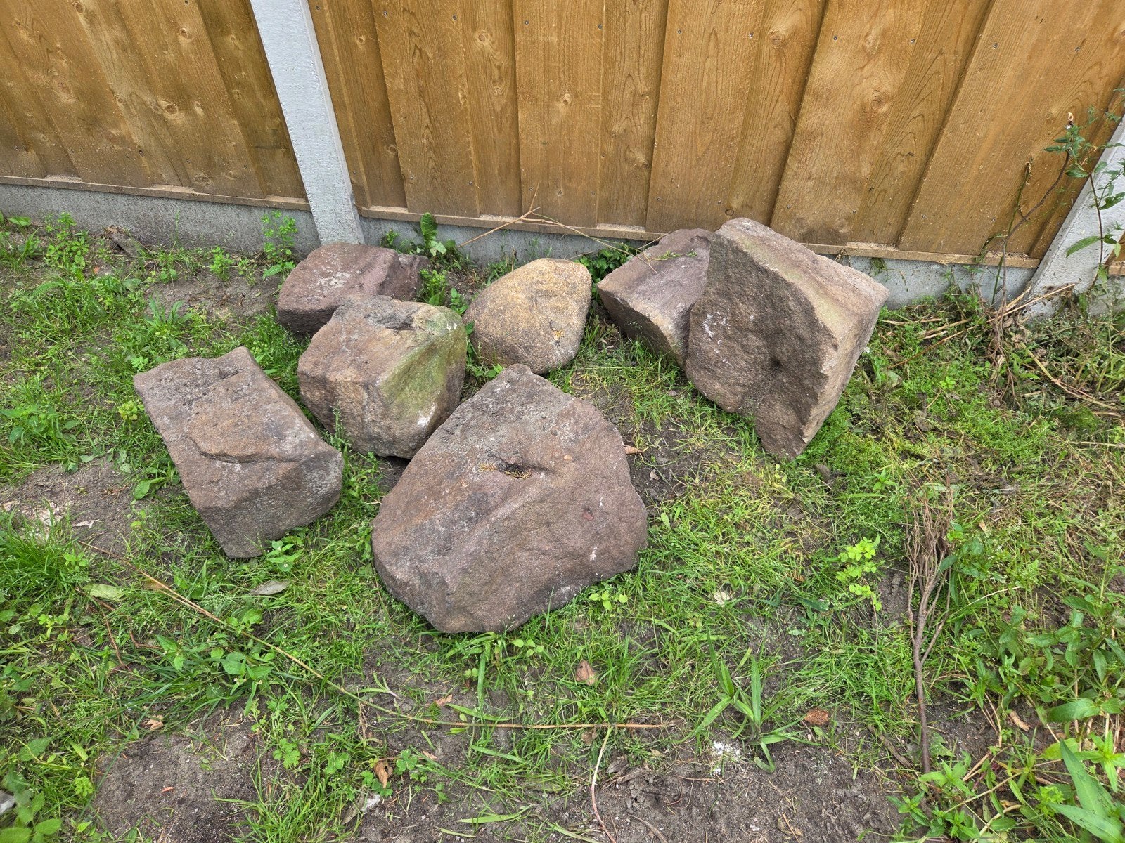Grote natuurstenen rotsblokken voor tuin of decoratie GRATIS, Tuin en Terras, Grind, Keien en Split, Ophalen, Gebruikt, Bruin