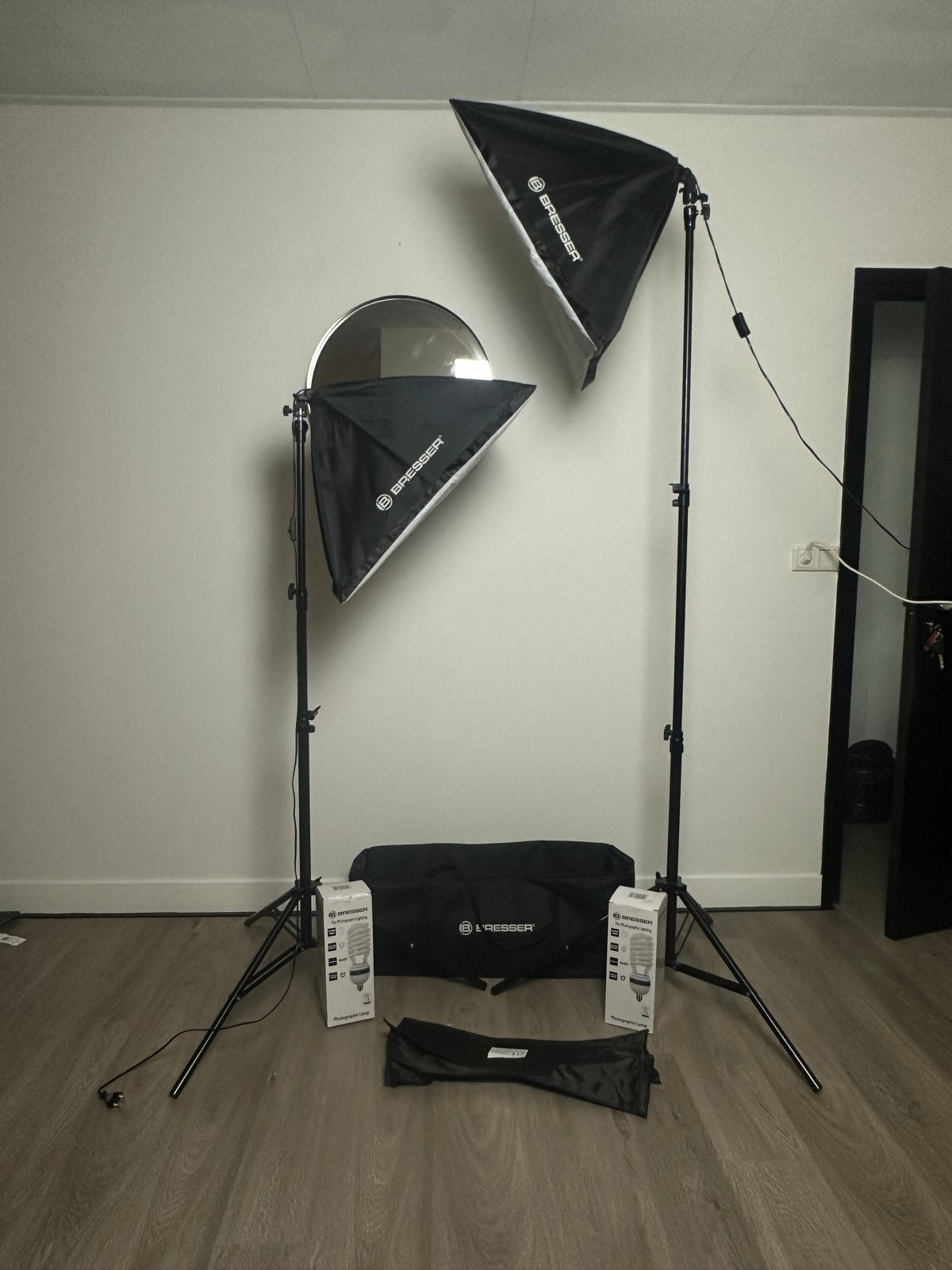 Bresser Studio Foto Lichtset 2 Softboxen & 2 Statieven & Tas, Ophalen, Zo goed als nieuw, Lamp of Flitsset