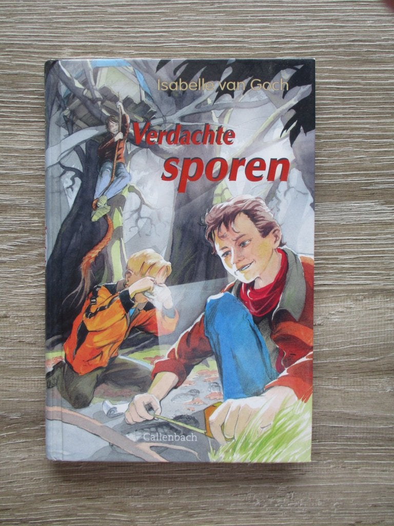 Verdachte sporen - Isabelle van Goch, Ophalen of Verzenden, Gelezen, Fictie algemeen