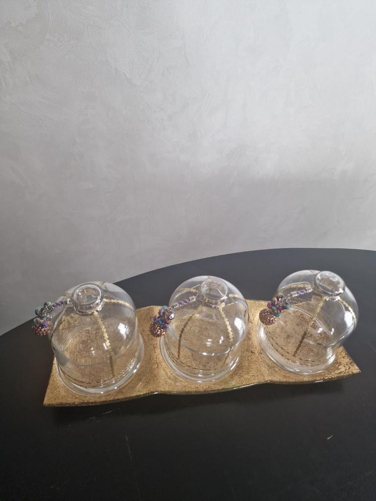 Glazen schaaltjes met deksel op dienblad, Ophalen of Verzenden, Rond, Glas