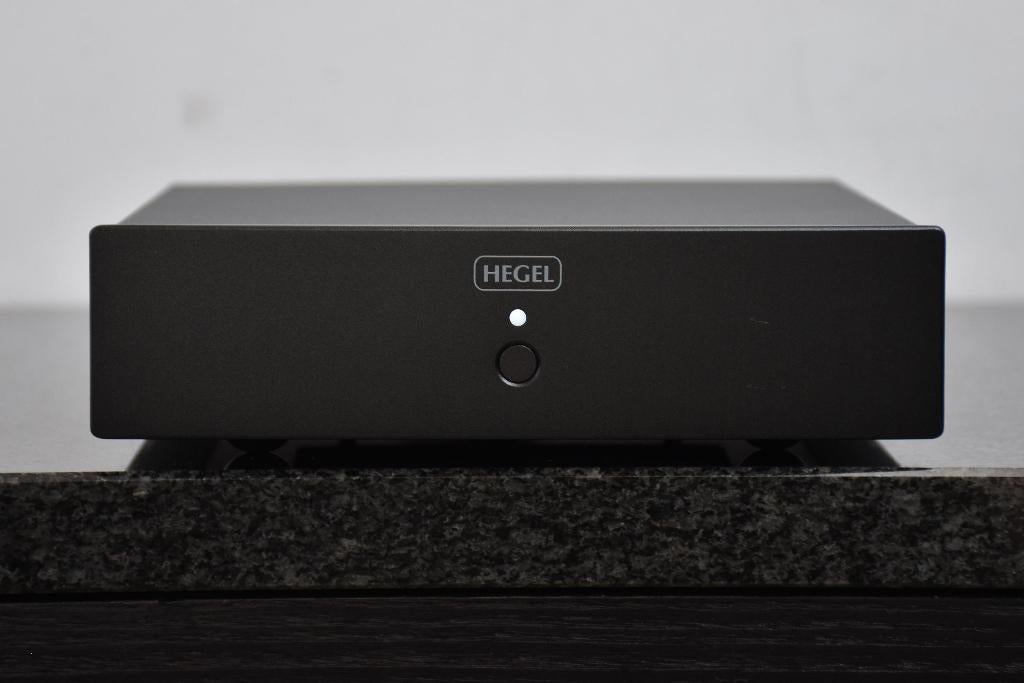 Hegel V10 -phono MM/MC voorversterker-, Audio, Tv en Foto, Versterkers en Receivers, Zo goed als nieuw, Hegel Norway, Minder dan 60 watt