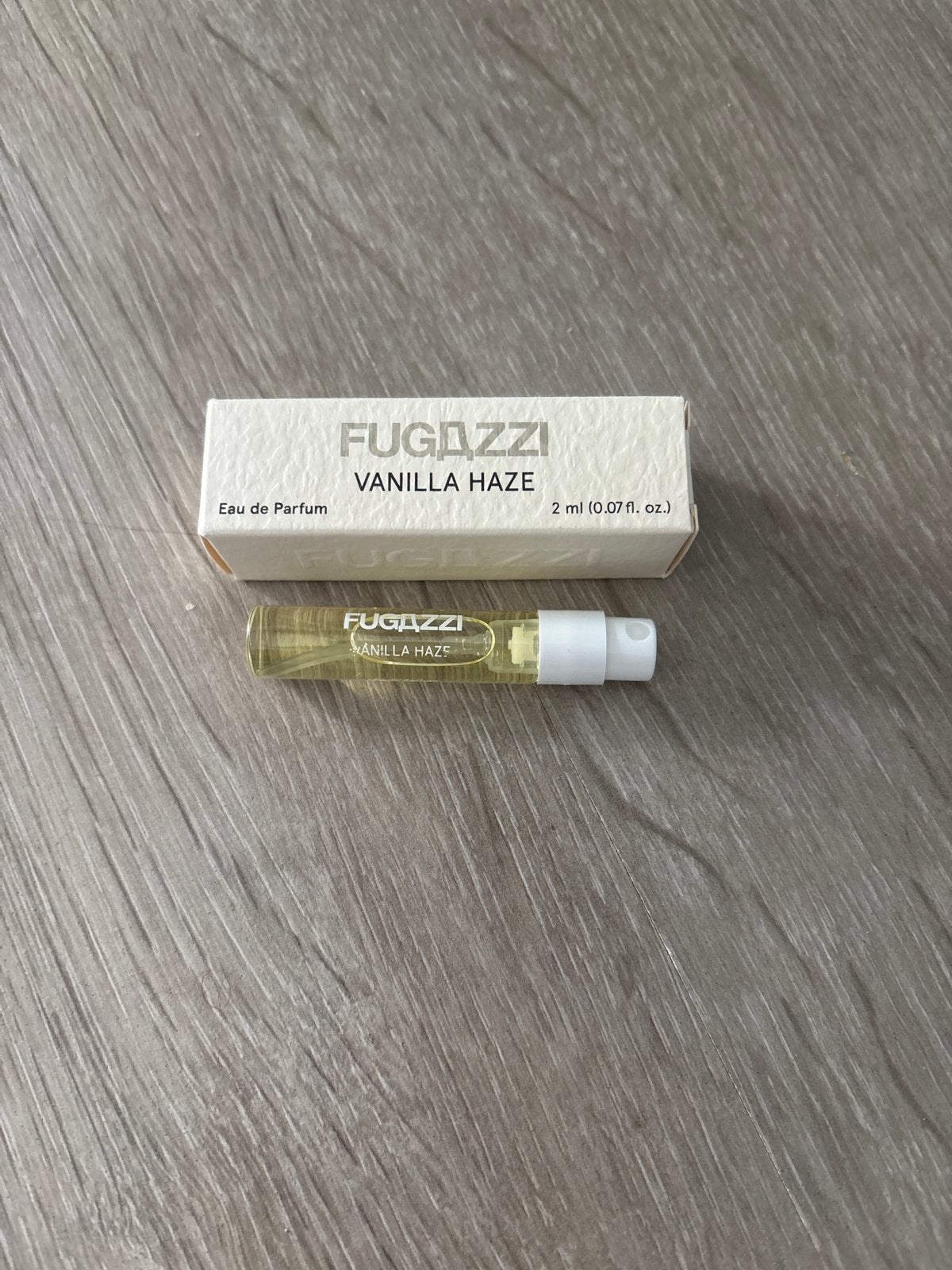 Fugazzi Vanilla Haze Eau de Parfum - 2 ml sample, Sieraden, Tassen en Uiterlijk, Ophalen of Verzenden, Zo goed als nieuw