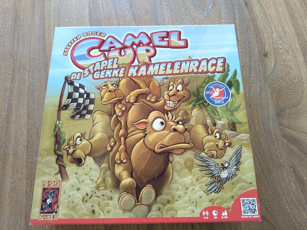 Camel Up (999 Games ), Vijf spelers of meer, Ophalen of Verzenden, Zo goed als nieuw, 999 games.