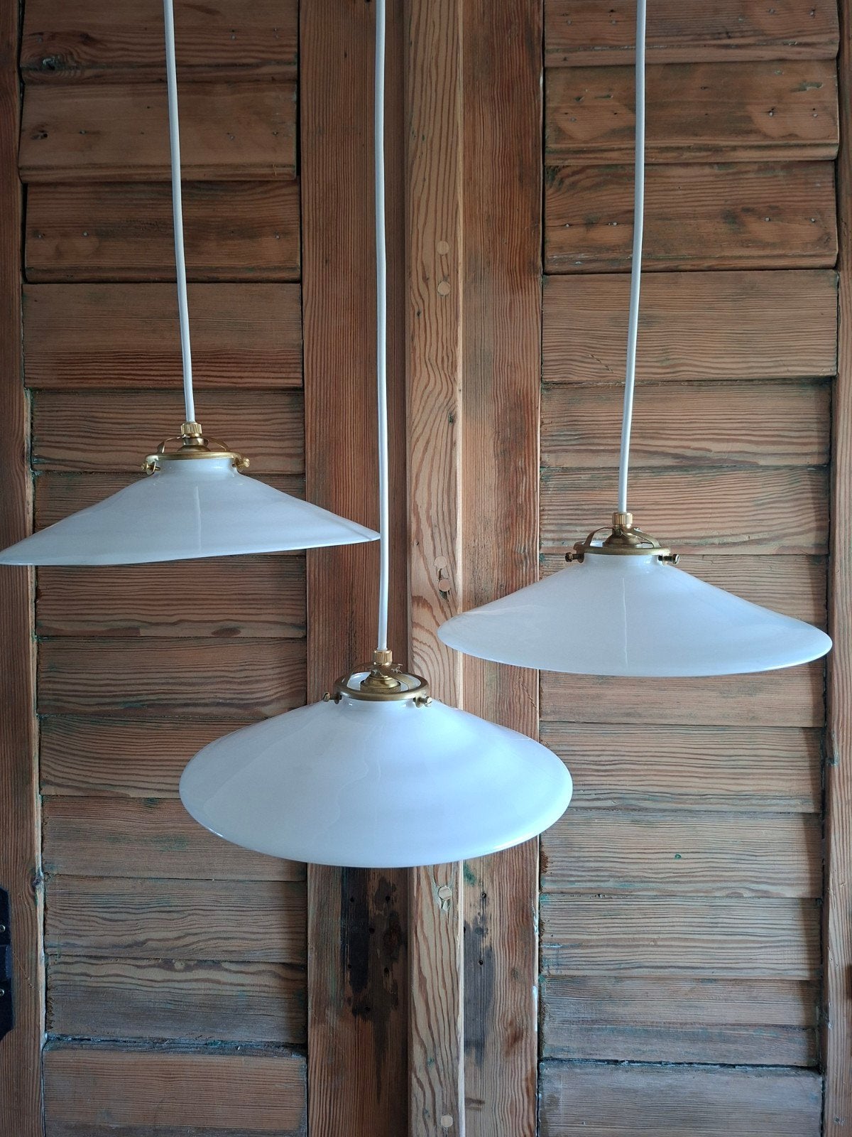 Opaline glazen hanglampen , vintage glazen lampen   wit glas, Ophalen of Verzenden, Gebruikt, Glas, B22 (Bajonetsluiting)