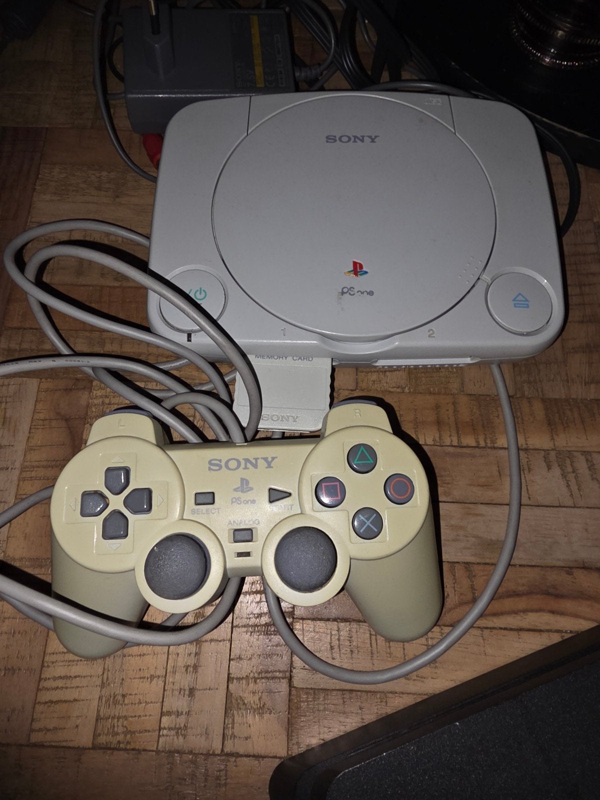 Sony PlayStation 1 (PSone) met controller, Ophalen of Verzenden, Gebruikt, Met 1 controller