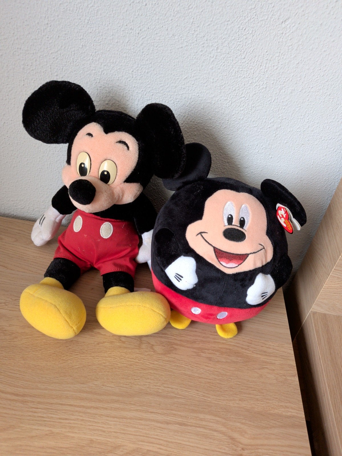 Mickey Mouse knuffels - 2 stuks, Disney, Overige typen, Ophalen of Verzenden, Middelgroot (20 tot 80 cm)