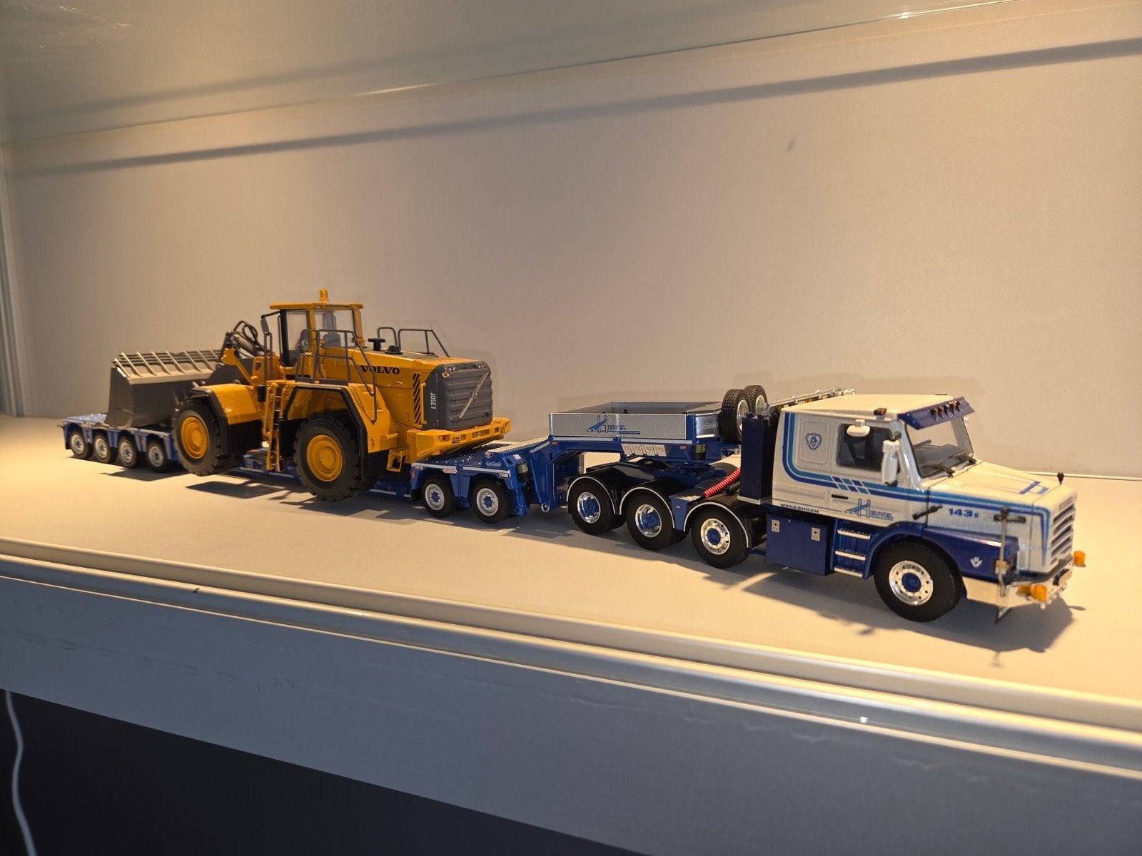 WSI Models Scania 143M met Nooteboom dieplader v/d Heuvel, Ophalen of Verzenden, Zo goed als nieuw, Bus of Vrachtwagen, Wsi