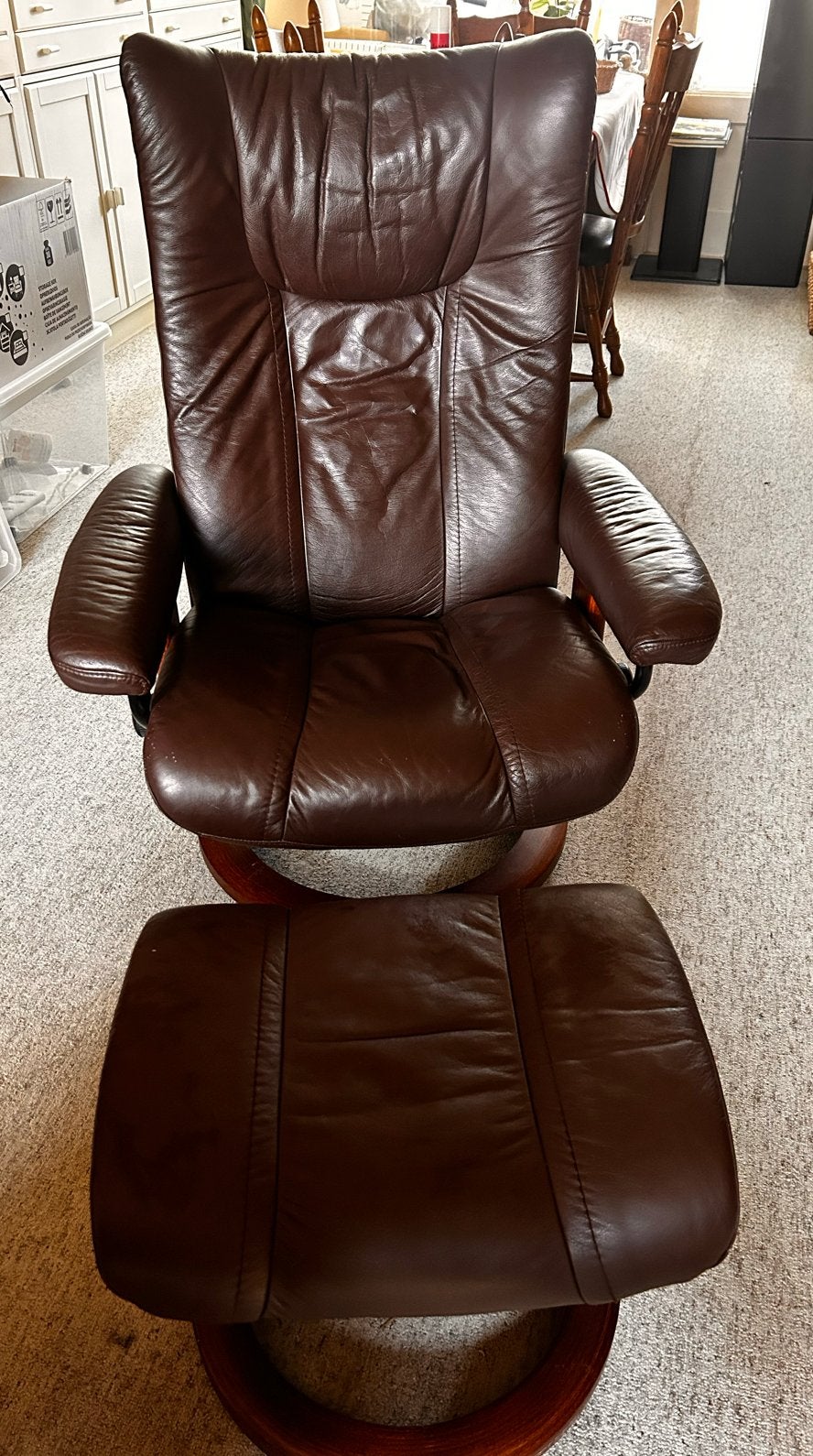Stressless Relaxfauteuil met Voetenbankje - Bruin Leer, Ophalen, Gebruikt, Leer