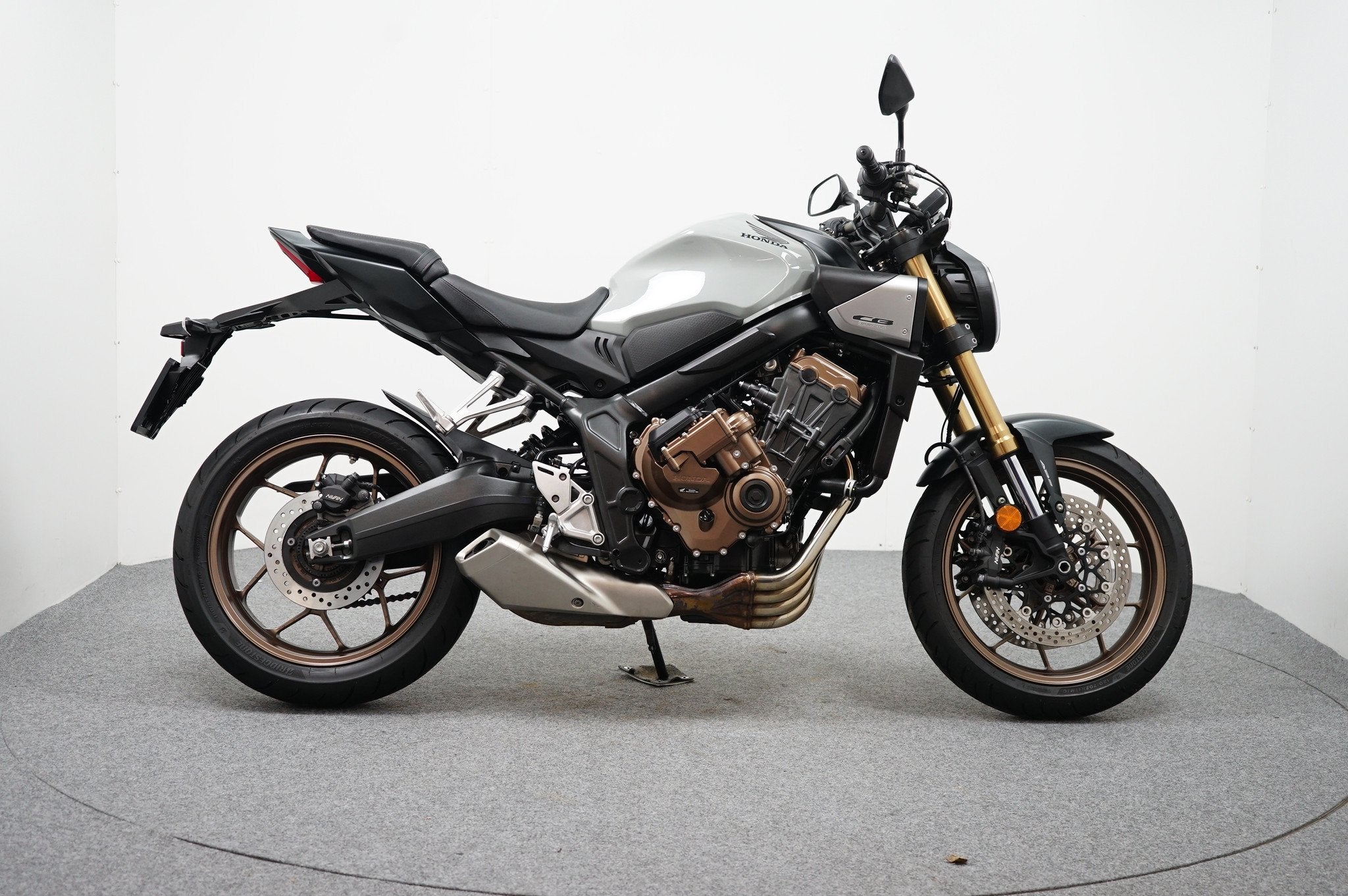 Honda CB 650 R ECT (bj 2025), 649 cc, Meer dan 35 kW, Handgeschakeld, Gebruikt
