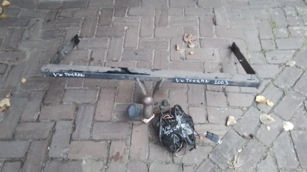 TREKHAAK GEBRUIKT VW TOURAN  2003  TOT 2014, Ophalen of Verzenden, Gebruikt, Volkswagen