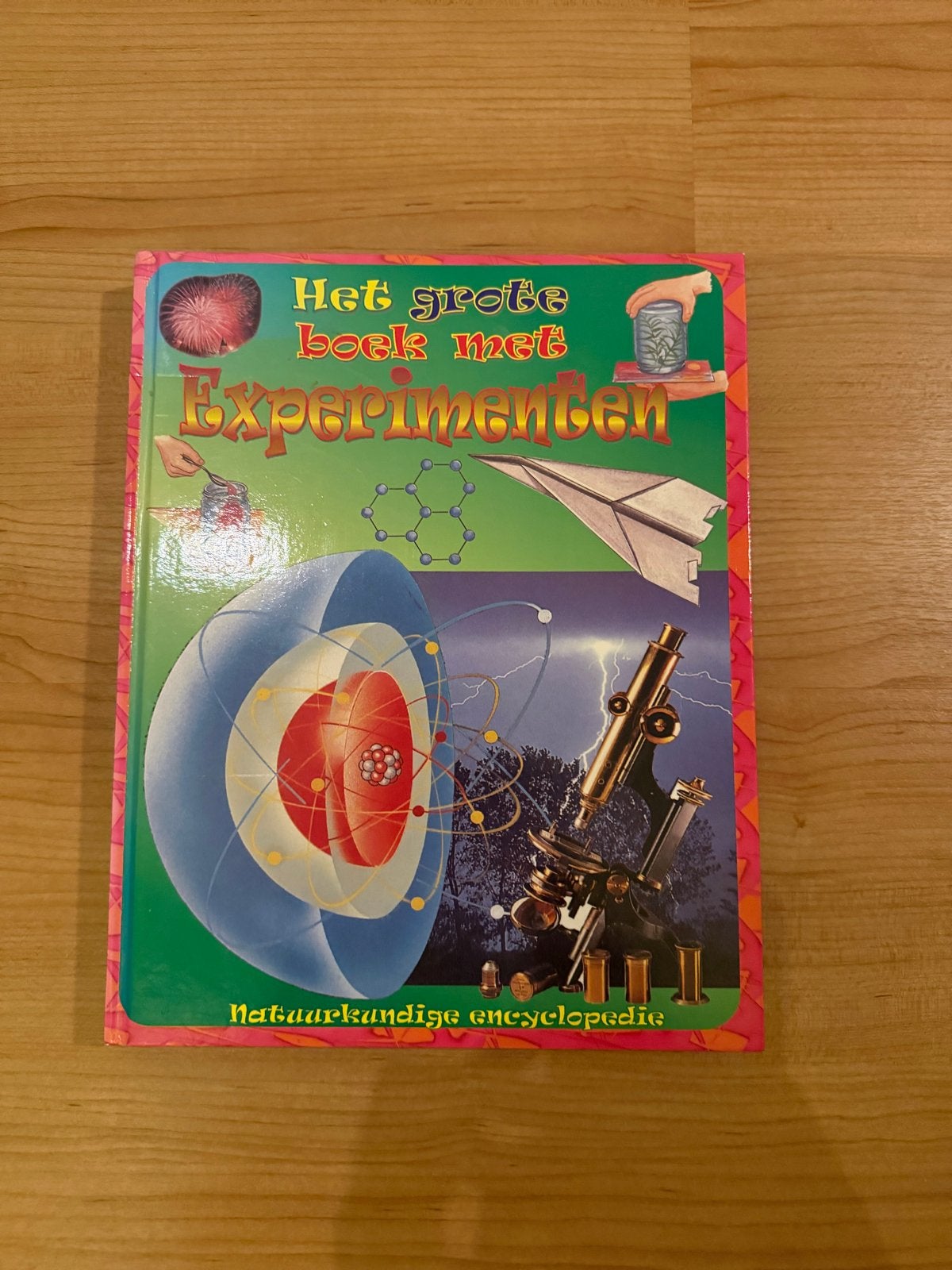 Het Grote Boek met Experimenten - Natuurkundige Encyclopedie, Boeken, Ophalen, Zo goed als nieuw, Algemeen, Los deel