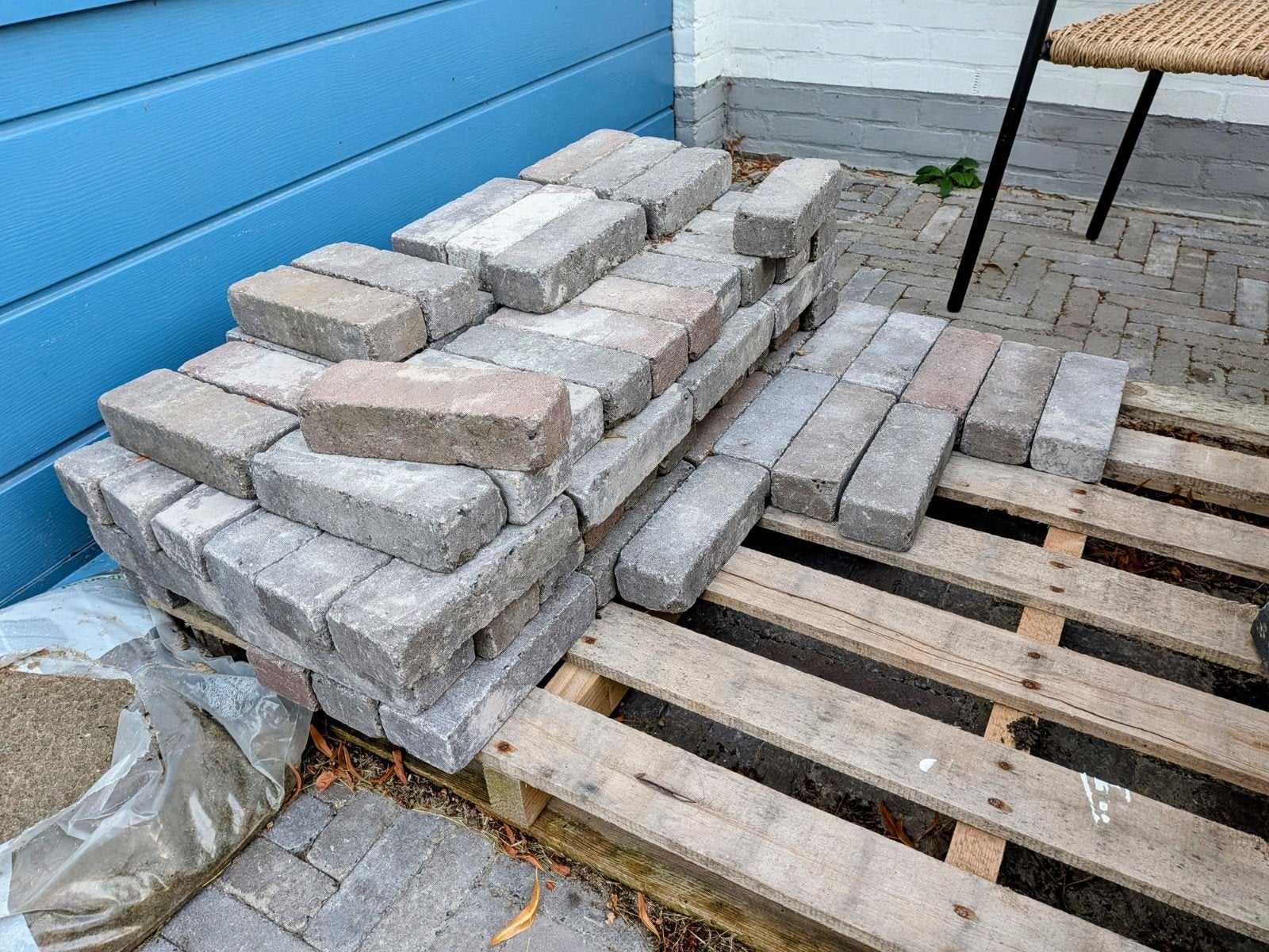 Gratis af te halen - moderne klinkers ca. 2 m2, Ophalen of Verzenden, Beton, Klinkers