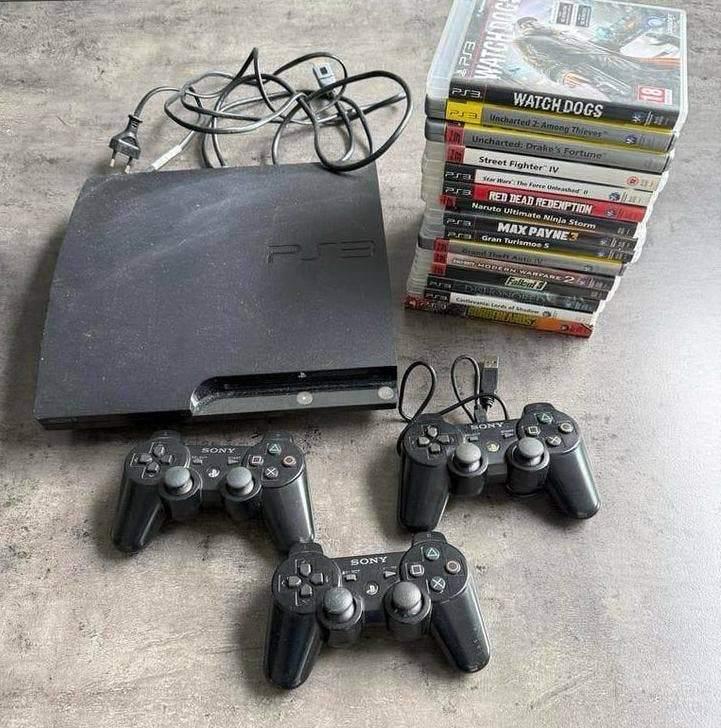 PlayStation 3 met 3 controllers en 15 games, Ophalen of Verzenden, Gebruikt, Met 2 controllers, Slim