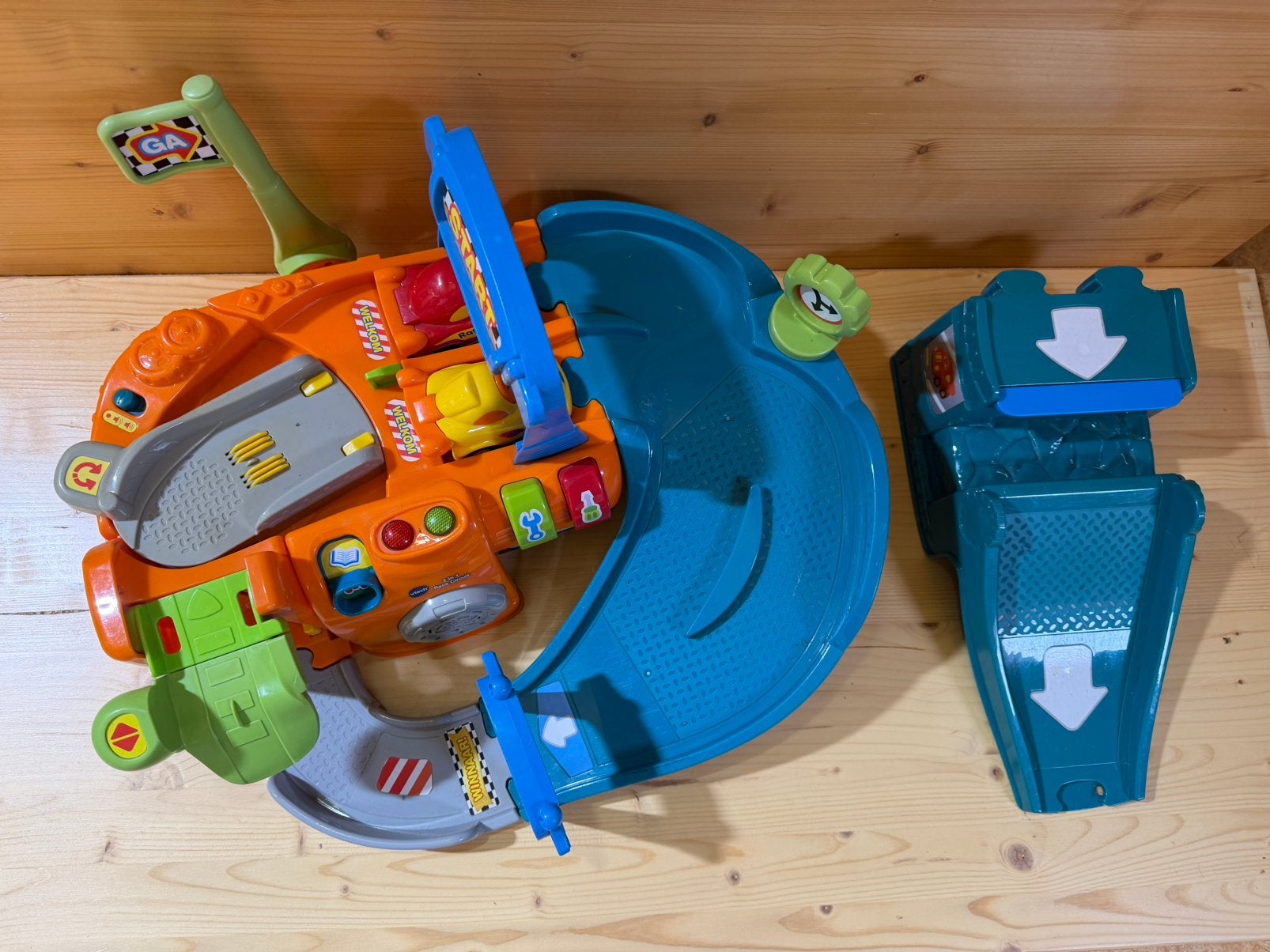 VTech Toet Toet Autos 2-in-1 Race Circuit, Ophalen of Verzenden, Zo goed als nieuw, 2 tot 4 jaar