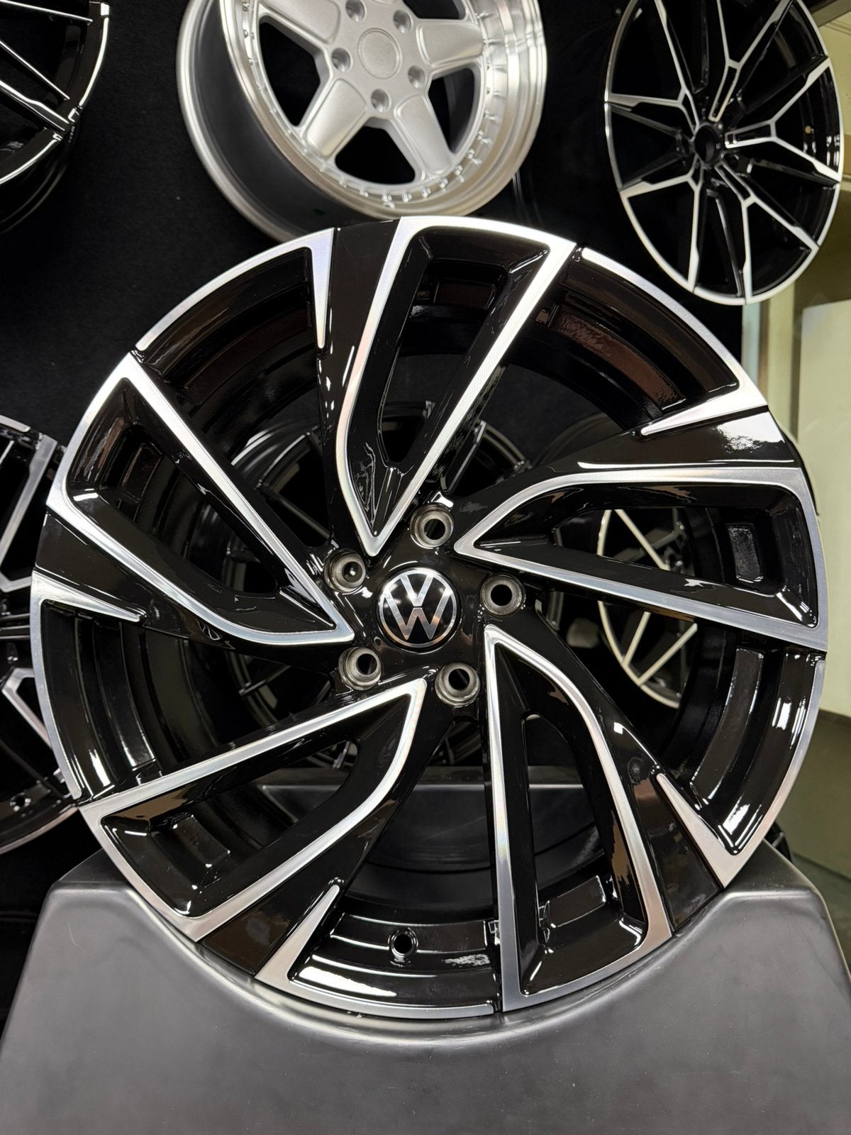 18 inch velgen voor Volkswagen Adelaide look 5x112 Golf 7 8, 18 inch, Velg(en), Nieuw, Ophalen of Verzenden