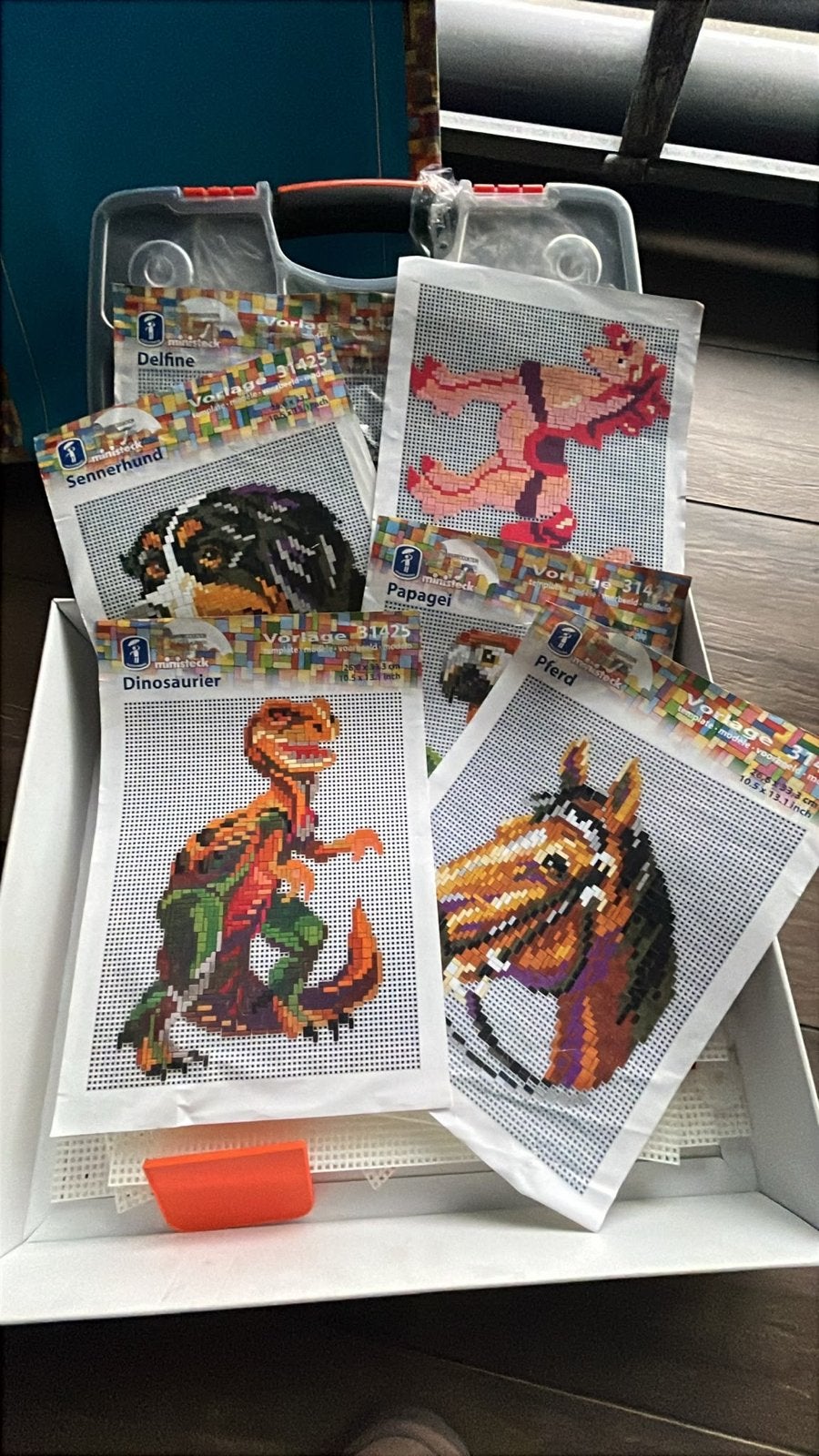 Ministeck Pixel Puzzle met diverse voorbeelden, Hobby en Vrije tijd, Ophalen of Verzenden, Zo goed als nieuw, (Grond)plaat