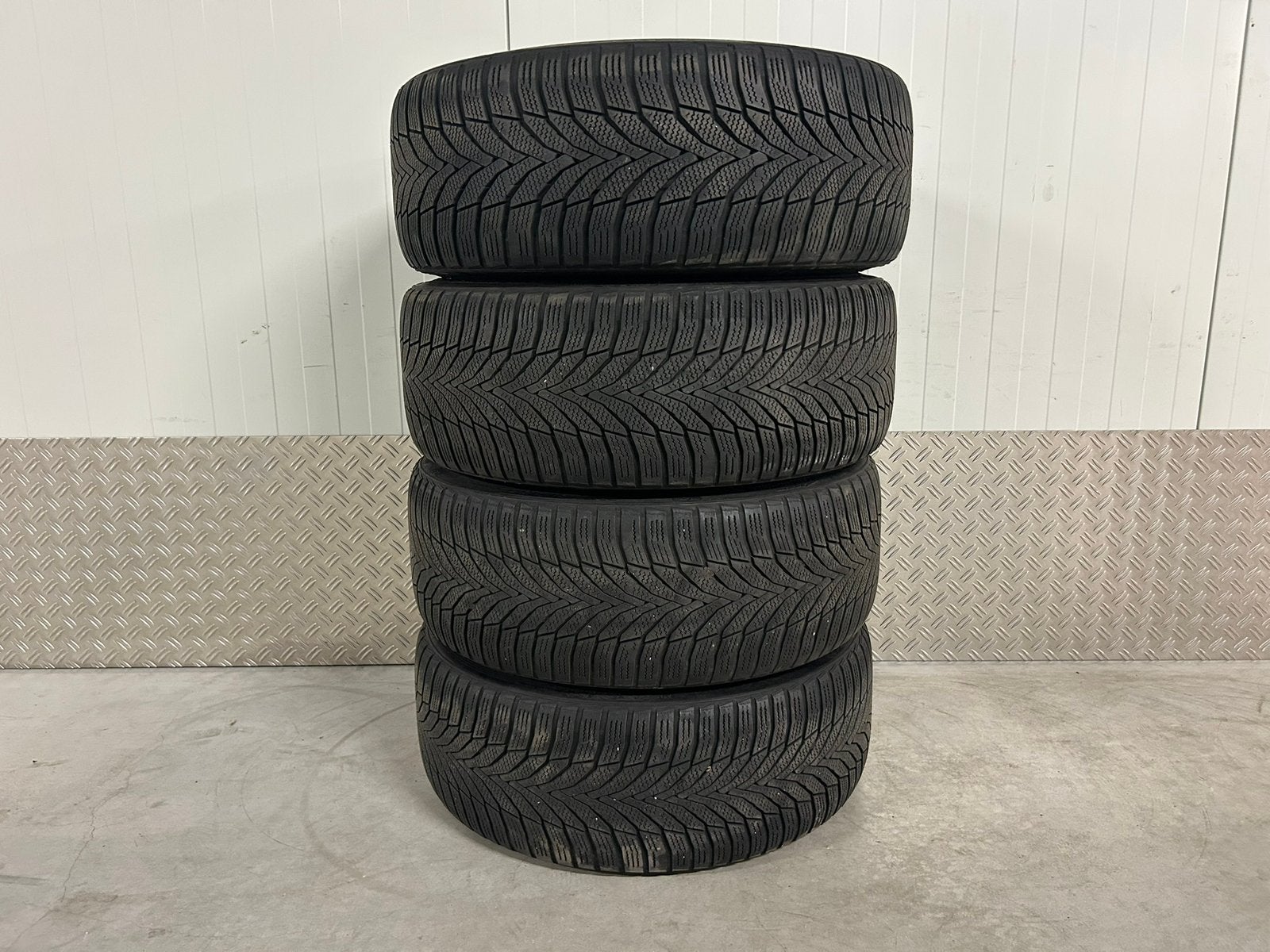 Originele Hyundai I30N I30 N 19inch velgen Nexen winter TPMS, Gebruikt, Banden en Velgen, Winterbanden, 235 mm