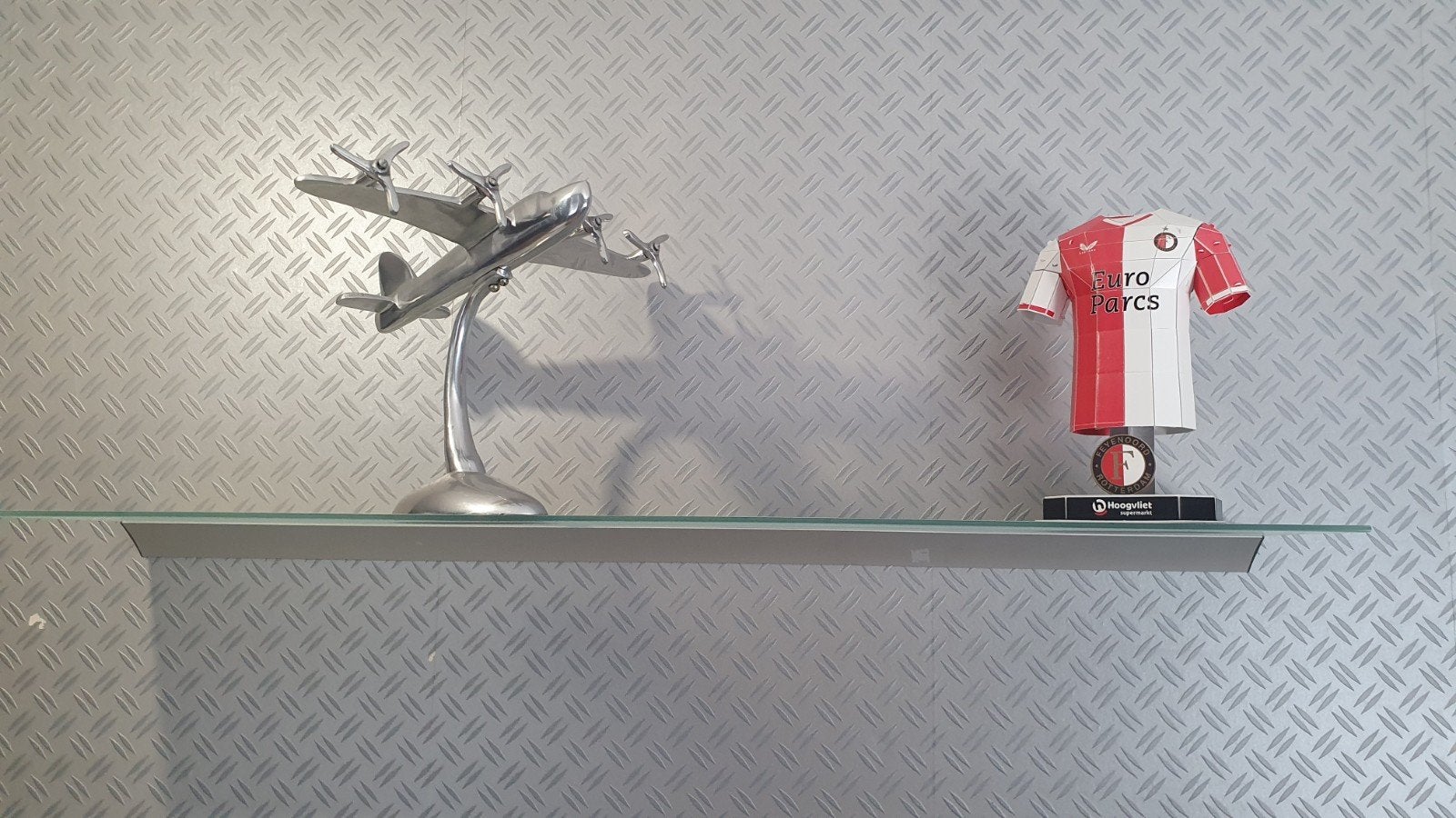 Twee glazen wandplanken met aluminium profiel, Ophalen, Zo goed als nieuw