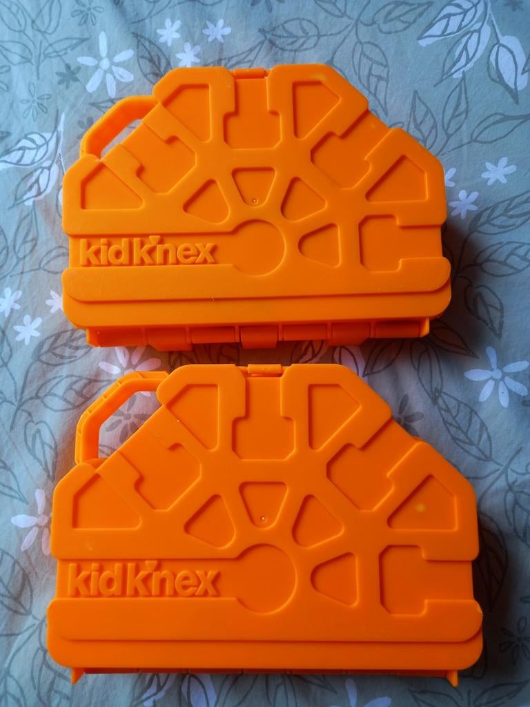 KID KNEX . 2koffers 15 euro samen ., Ophalen of Verzenden, K'nex