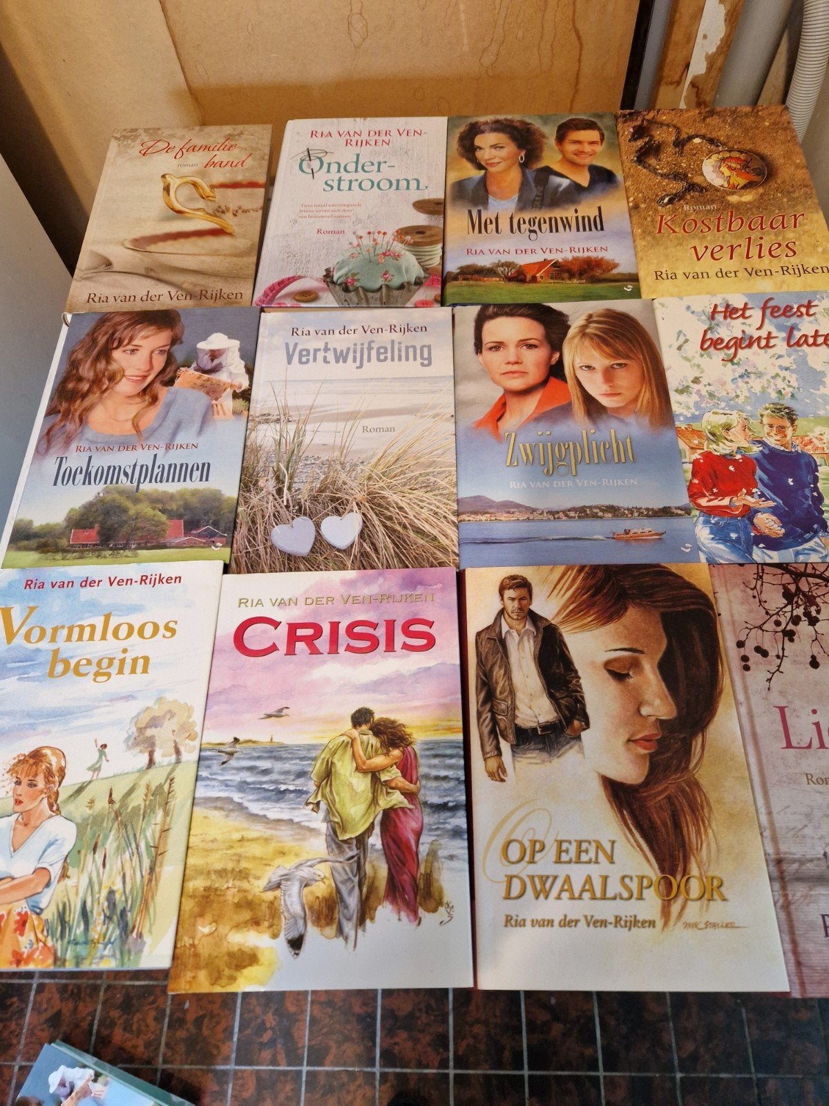 Ria van der Rijken boeken - Diverse romans, Ophalen of Verzenden, Gelezen, Ria van der Rijken, Nederland