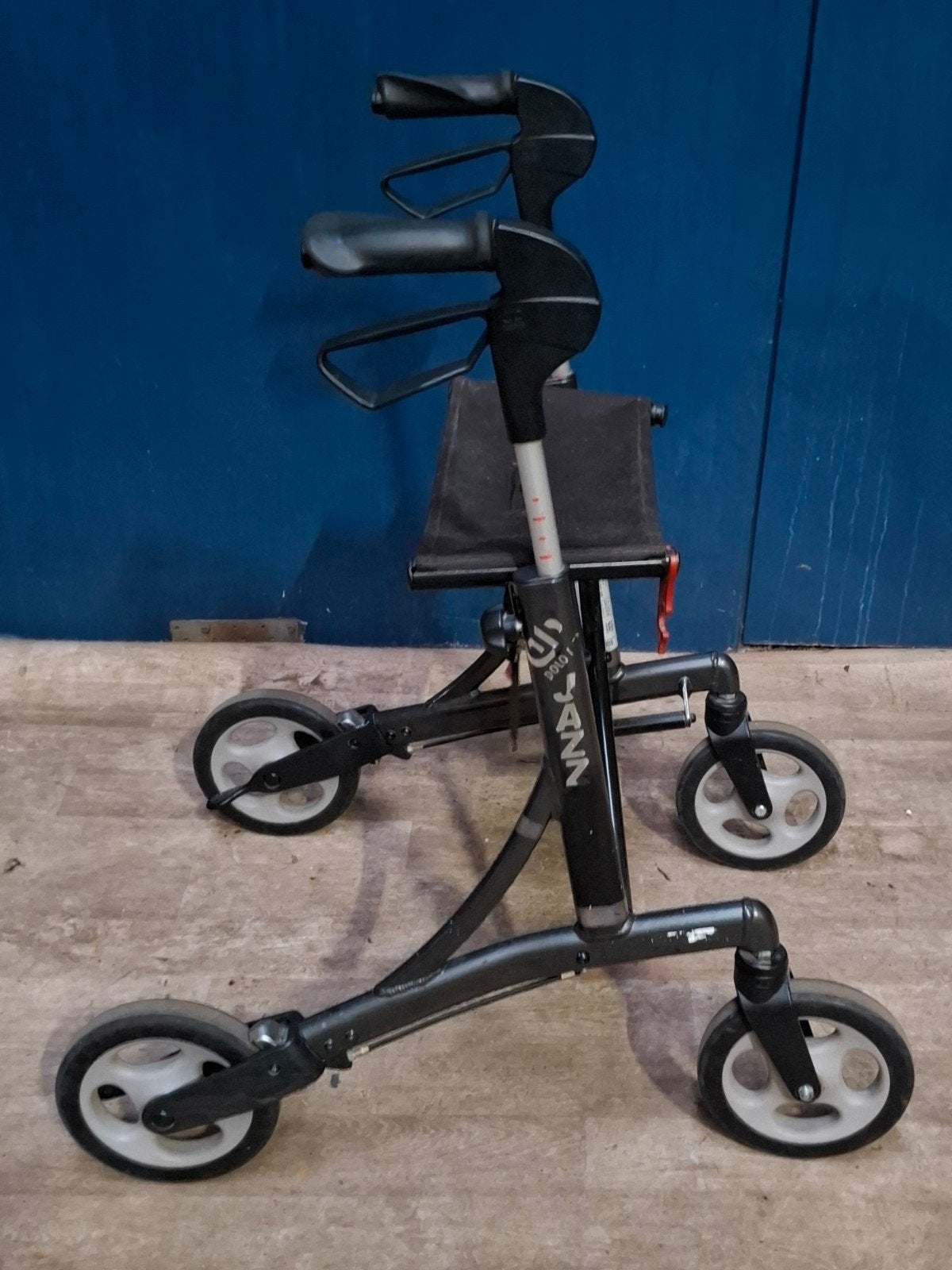 Invacare Dolomite Jazz II rollator inklapbaar, Ophalen, Lichtgewicht, Gebruikt