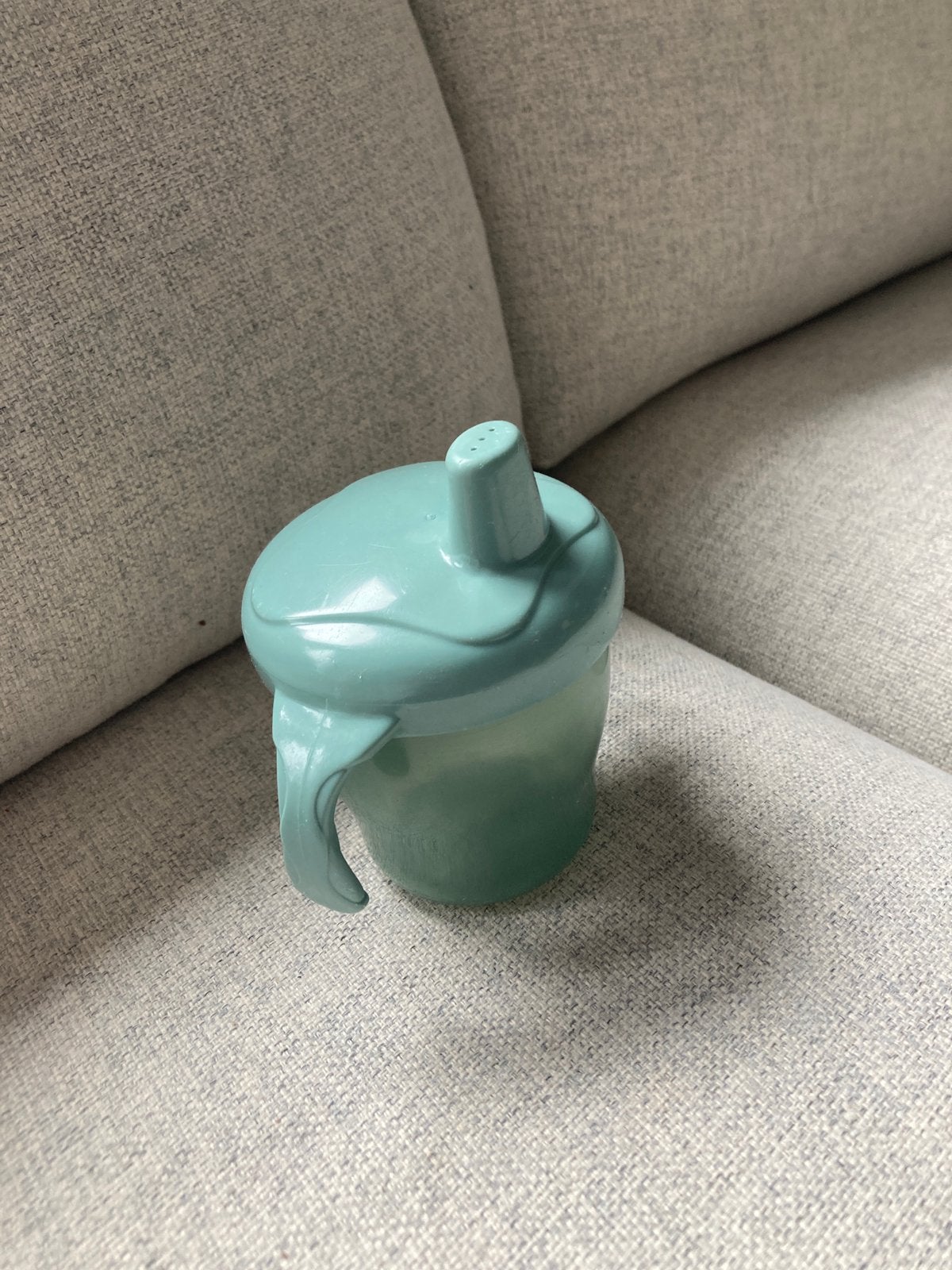 GRATIS - Tuitbeker / anti- lekbeker/ kinderbeker, Ophalen, Gebruikt, Drinkbeker, Overige merken