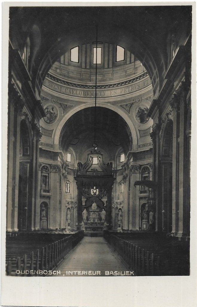 AK Oudenbosch - Interieur Basiliek, Ophalen of Verzenden, 1940 tot 1960, Ongelopen, Noord-Brabant