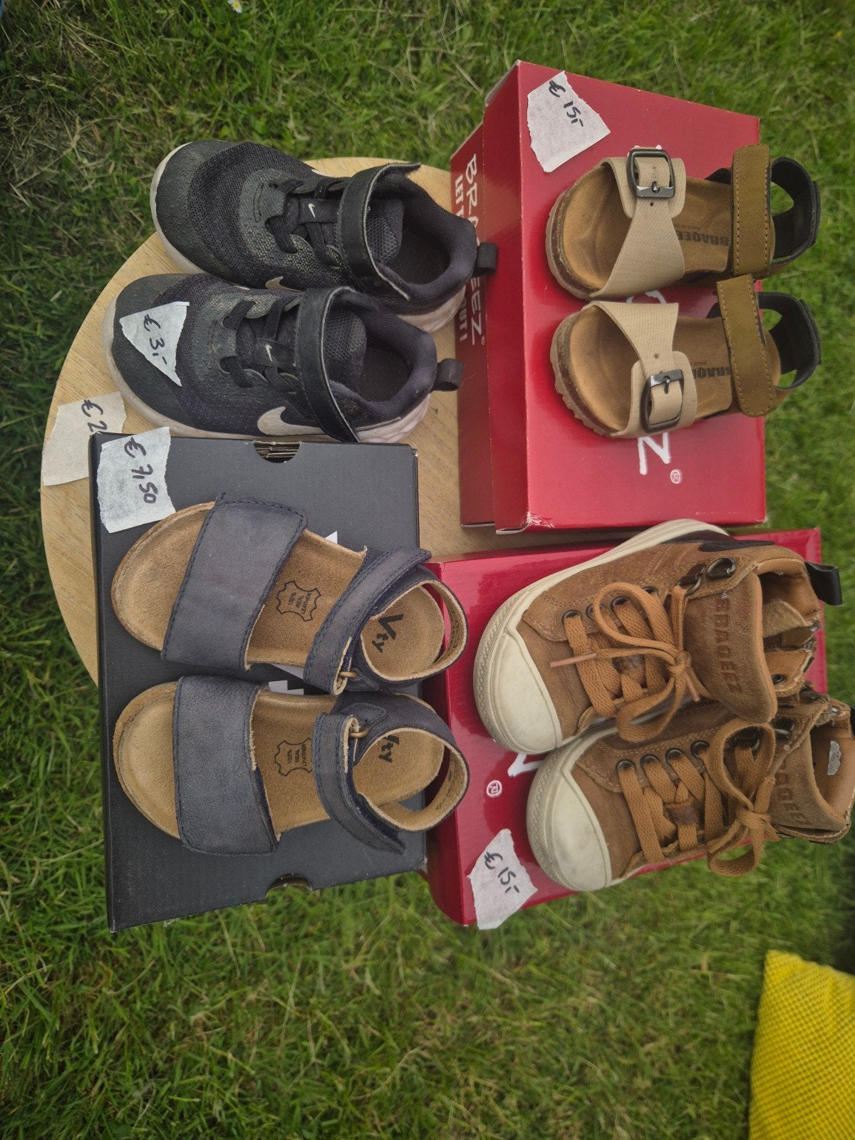 Diverse schoenen en sandalen, Schoentjes, Jongetje of Meisje, Ophalen of Verzenden, Zo goed als nieuw