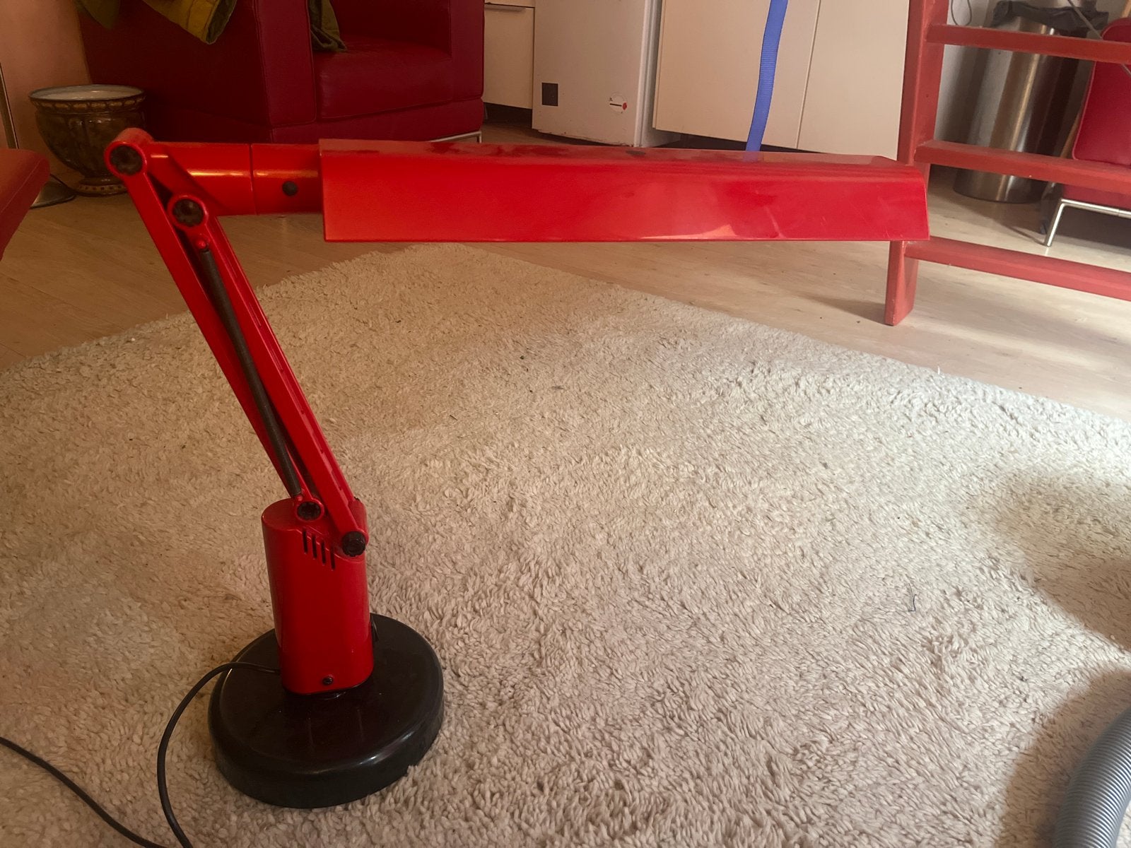 Rode verstelbare bureaulamp, Huis en Inrichting, Ophalen, Bureaulamp, Rood, Metaal