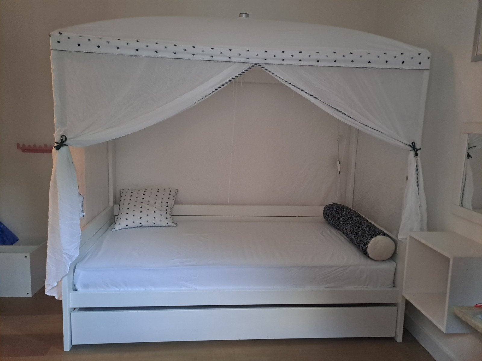 Lifetime Kidsrooms bed met uitschuifbaar bed en hemel, Ophalen, Gebruikt, 90 cm, Eenpersoons