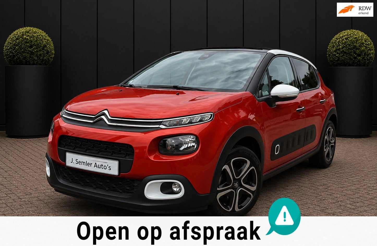 Citroen C3 1.2 PureTech S&S Shine AUTOMAAT NAVI PANORAMA DAK, Gebruikt, Origineel Nederlands, Bedrijf, 3 cilinders