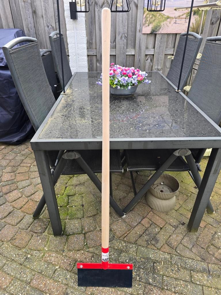 Betonschraper 1x gebruikt voor nieuwbouwhuis, Doe-het-zelf en Verbouw, Gereedschap | Handgereedschap, Ophalen, Gebruikt