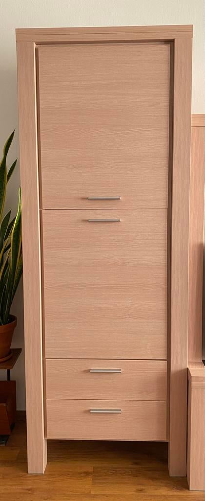 Mooie hoge kast met 2 lades, Huis en Inrichting, Ophalen, Zo goed als nieuw, Minder dan 150 cm, 150 tot 200 cm
