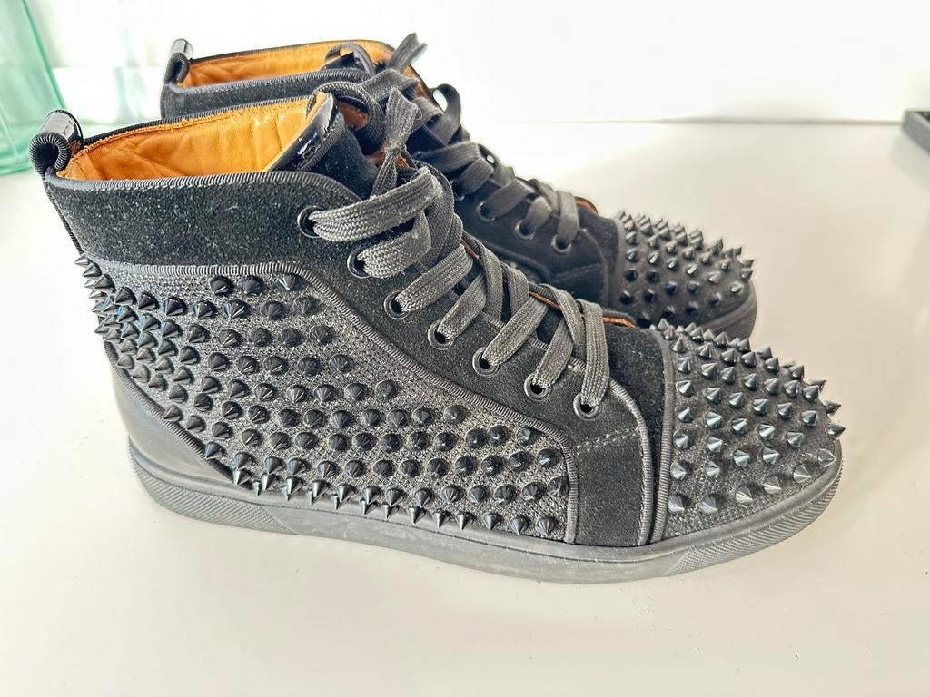 Christiaan louboutin, Ophalen, Zo goed als nieuw