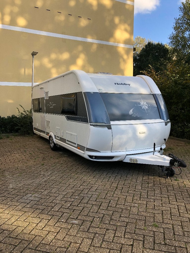 Hobby560UL  Caravan + voortent - geschikt voor mindervalide, Rondzit, Hobby, Particulier, 5 tot 6 meter